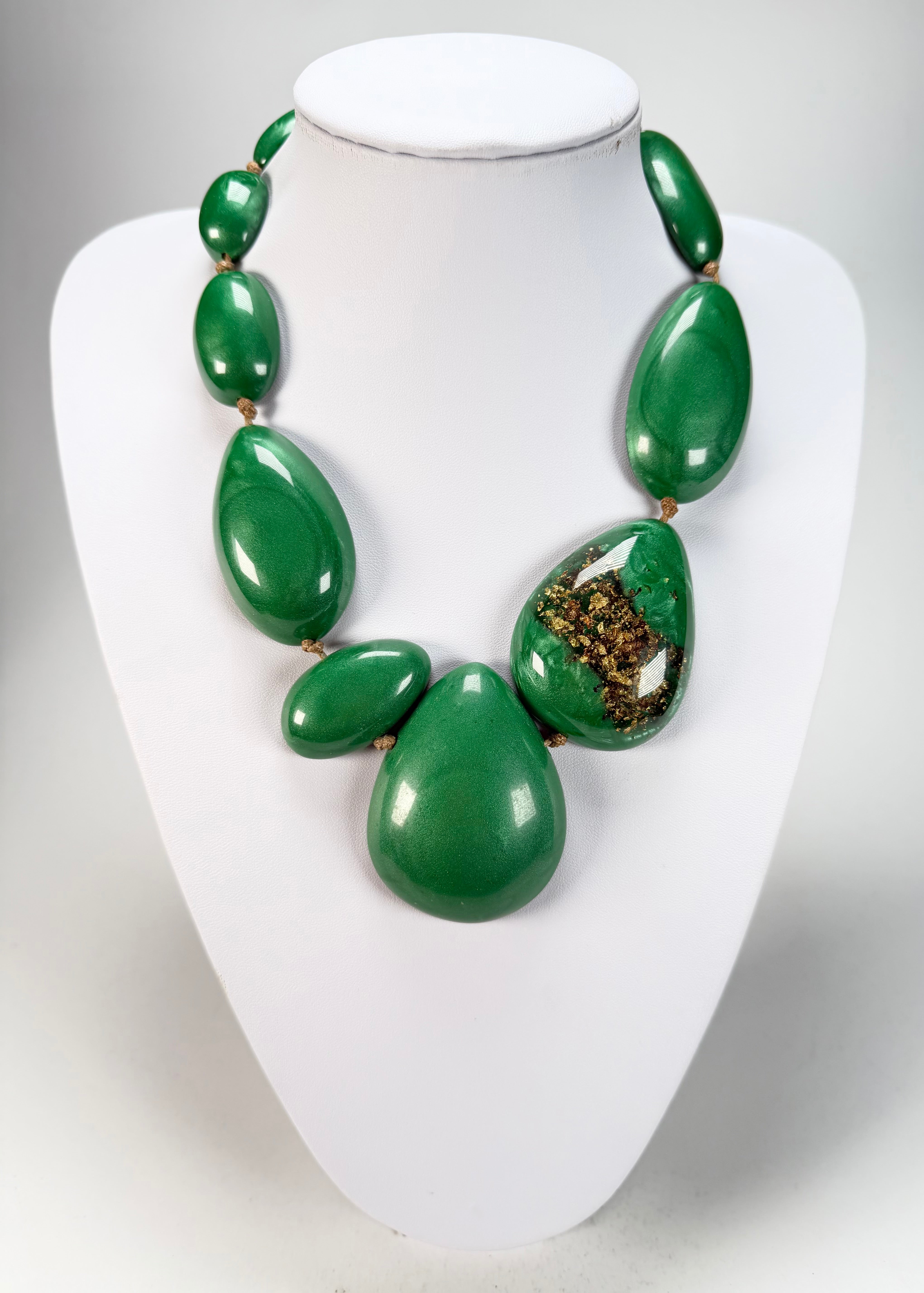 Sobral - Metalique Orlando "Elen" Green Resin Necklace ( 005411 )
