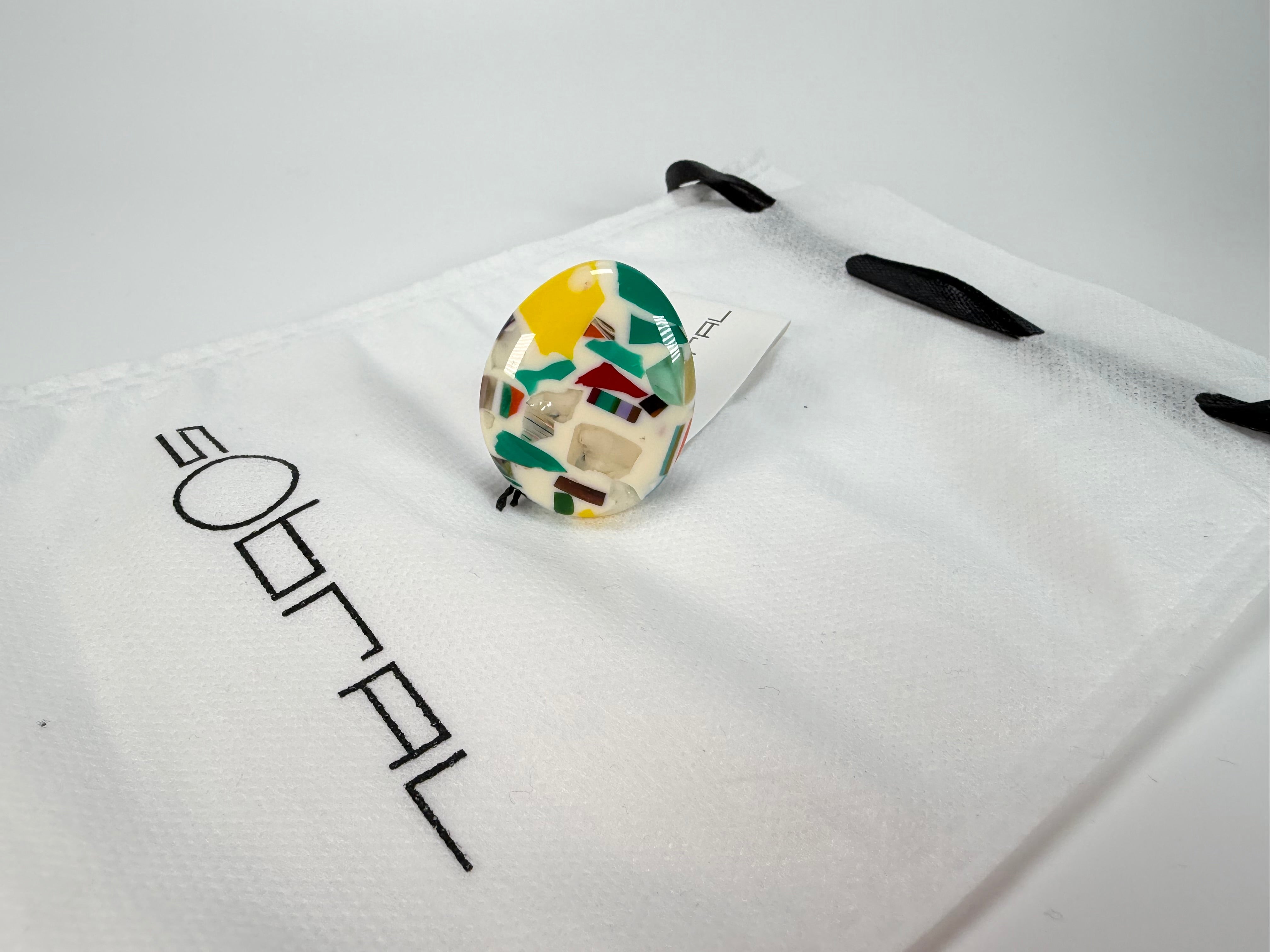 Sobral - Caillou Marfim "Poesia" Resin Ring ( 003597 ) - Size UK S / US 9