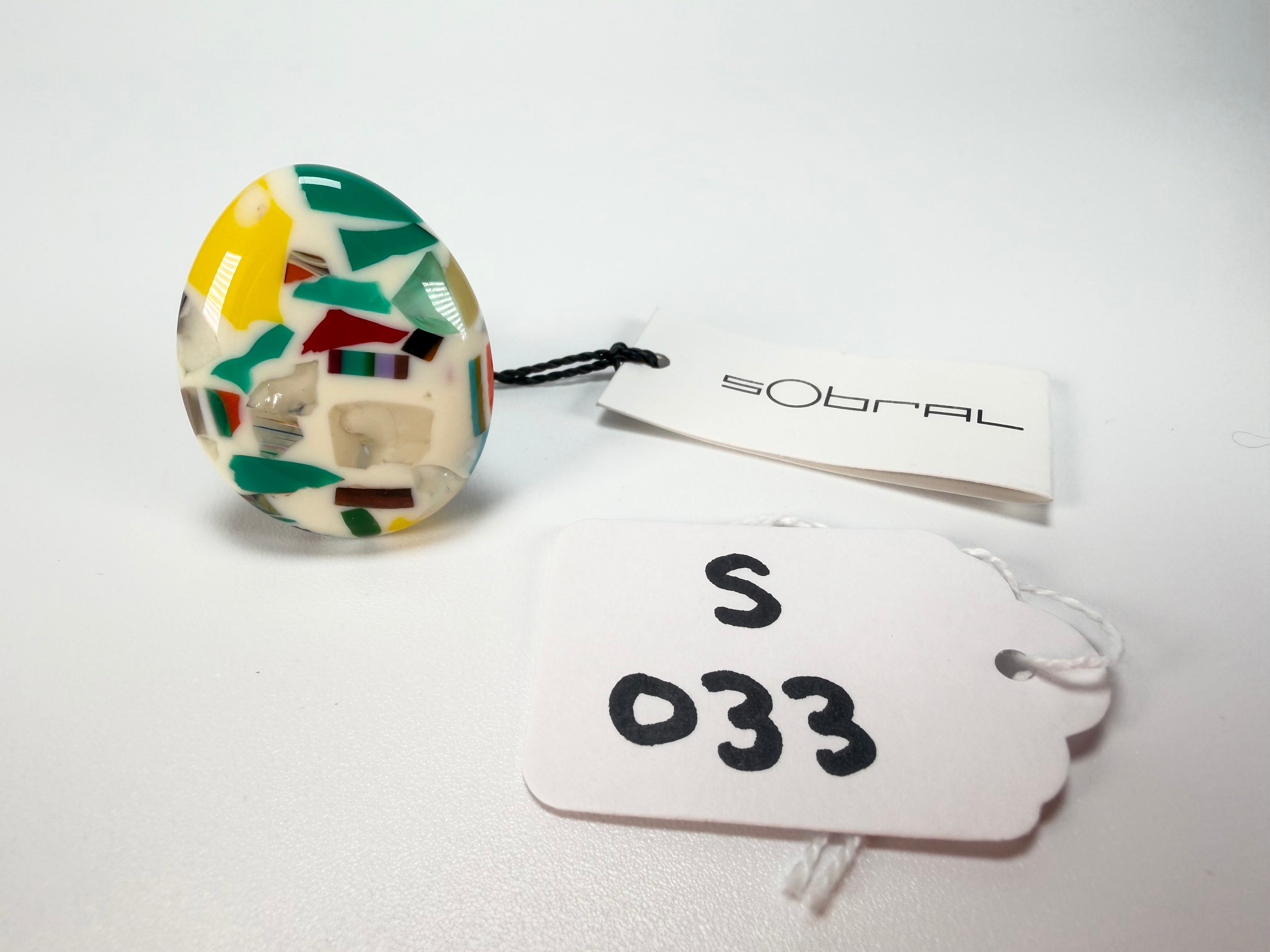 Sobral - Caillou Marfim "Poesia" Resin Ring ( 003597 ) - Size UK S / US 9