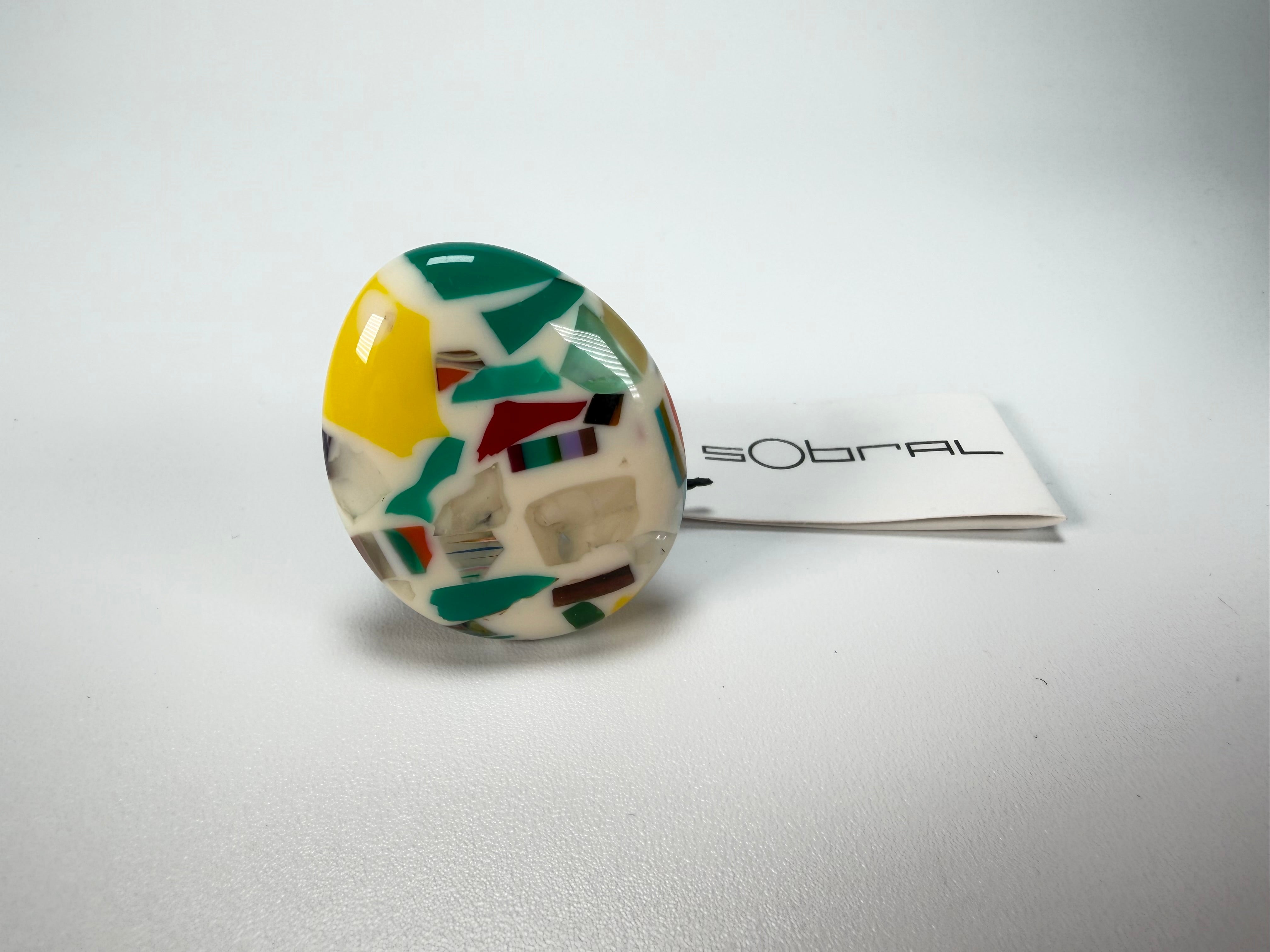 Sobral - Caillou Marfim "Poesia" Resin Ring ( 003597 ) - Size UK S / US 9