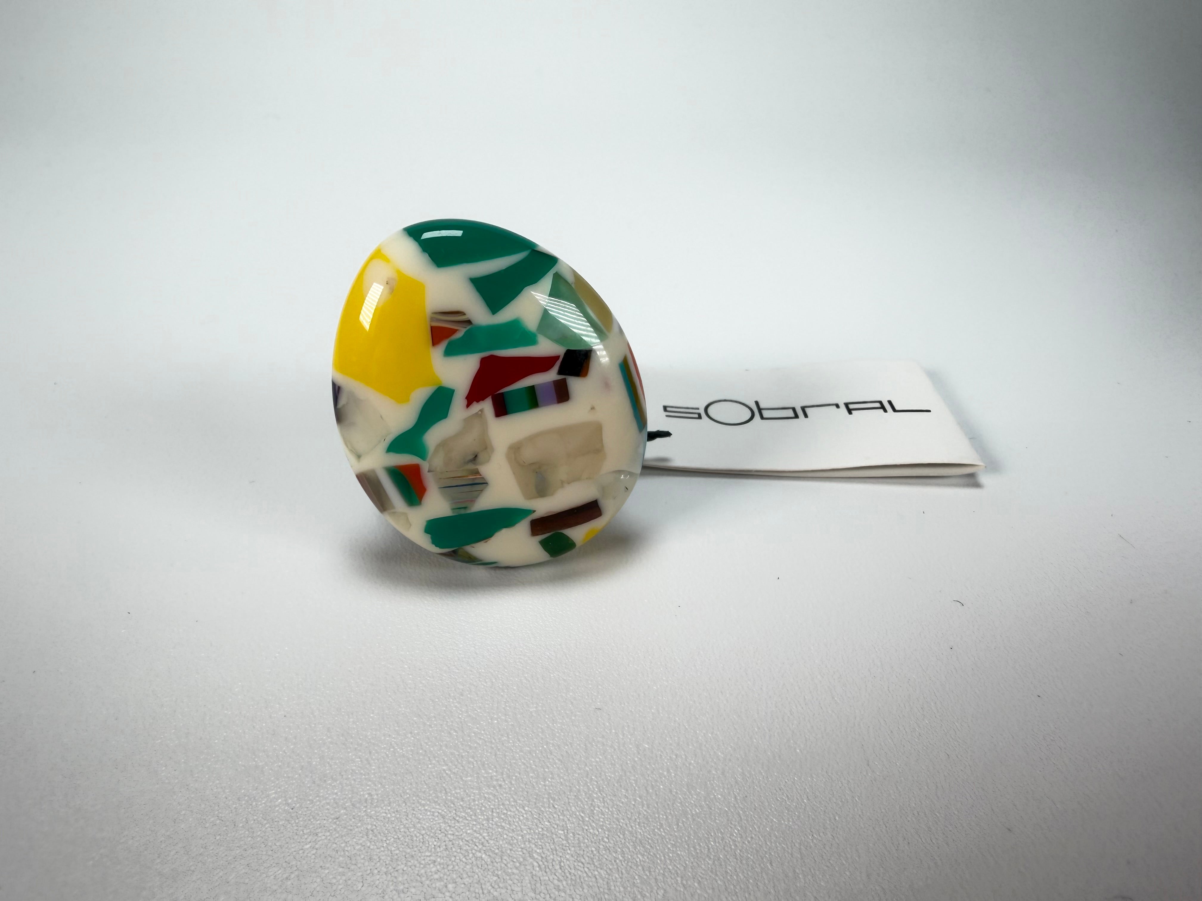 Sobral - Caillou Marfim "Poesia" Resin Ring ( 003597 ) - Size UK S / US 9