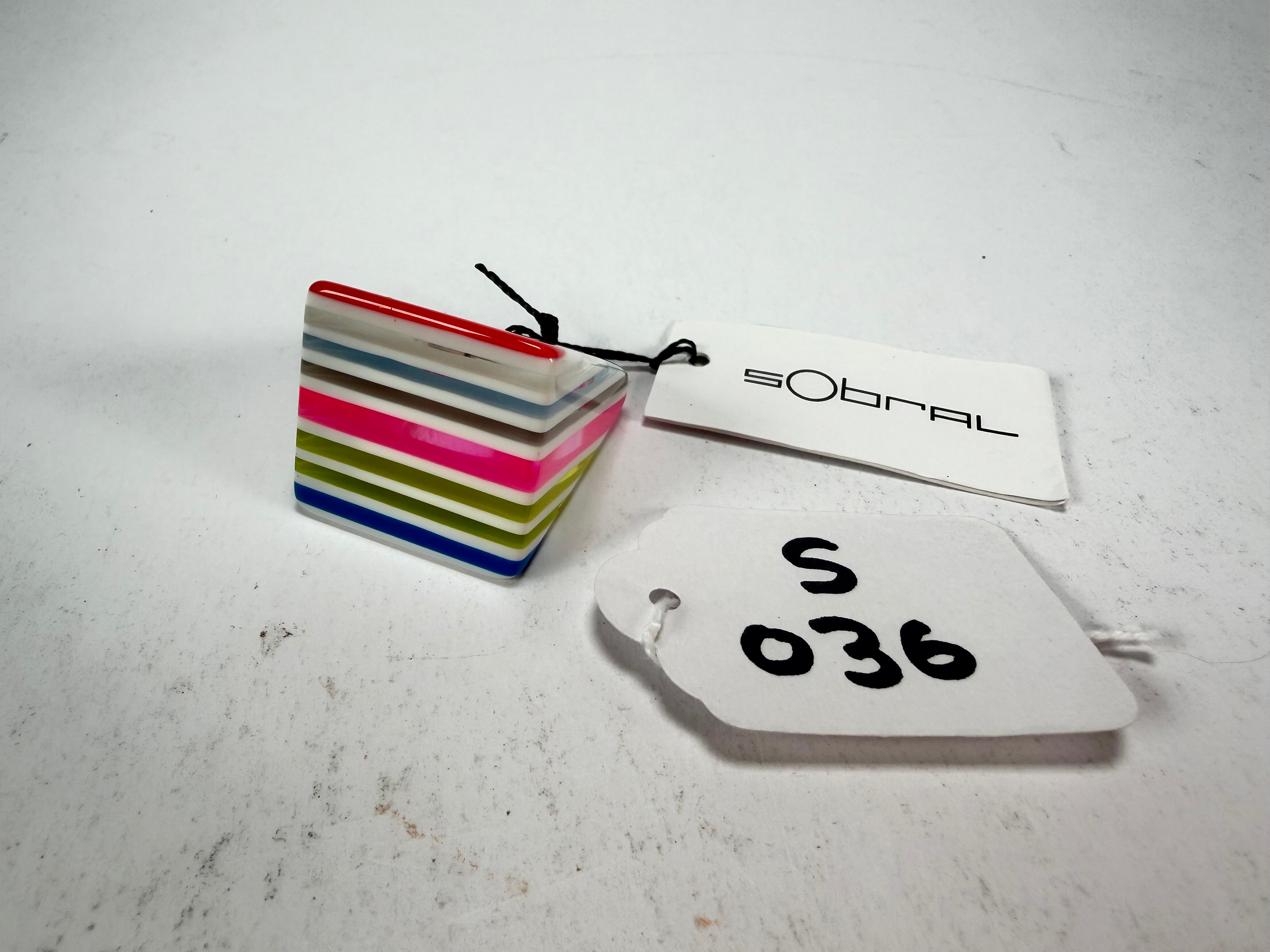 Sobral - Candy Pop "Fizz" Resin Ring ( 005400 ) - Size UK S / US 9