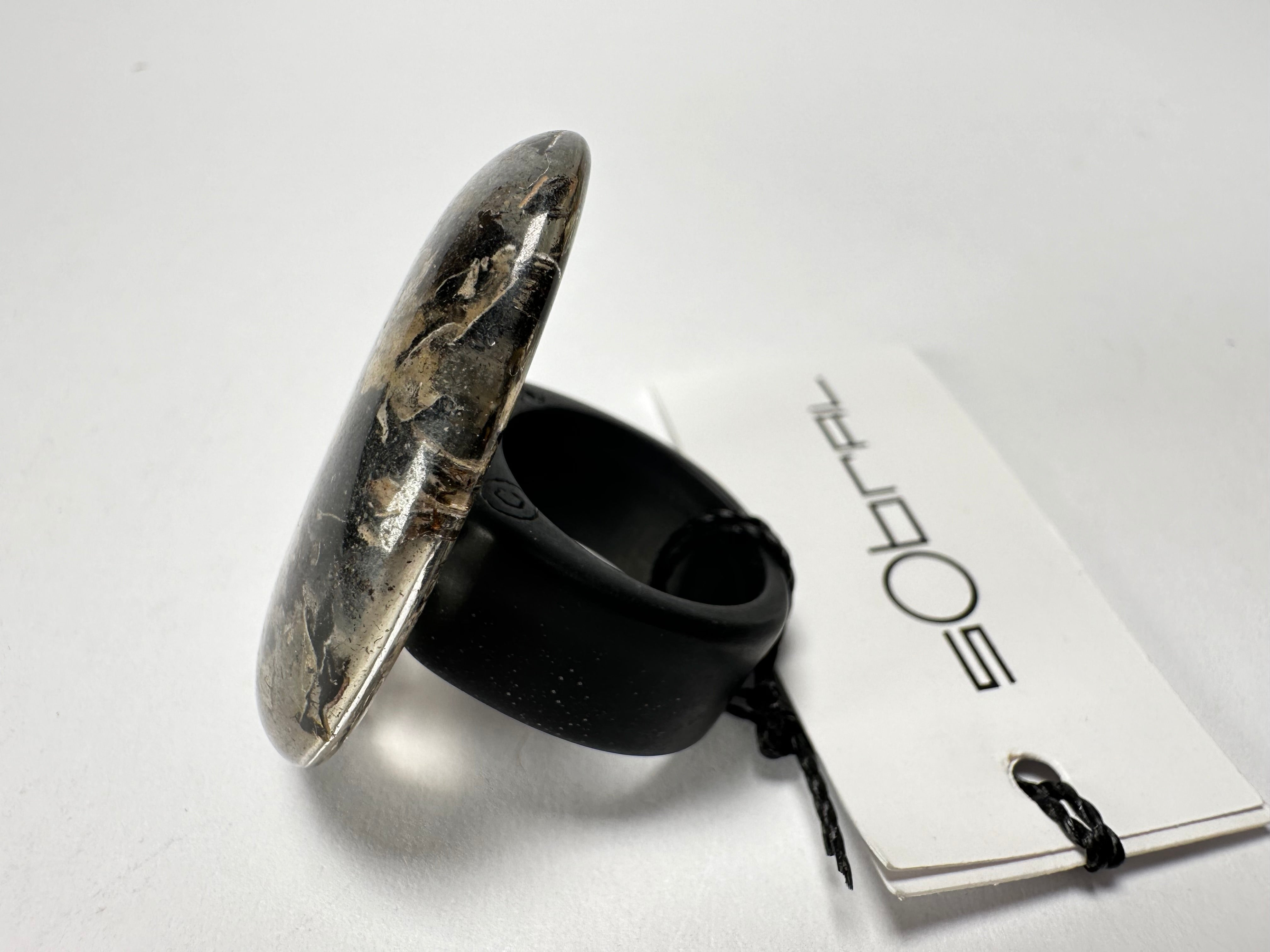 Sobral - Seweed "Poesia Efeito" Resin Ring ( 003597 ) - Size UK N / US 6.5