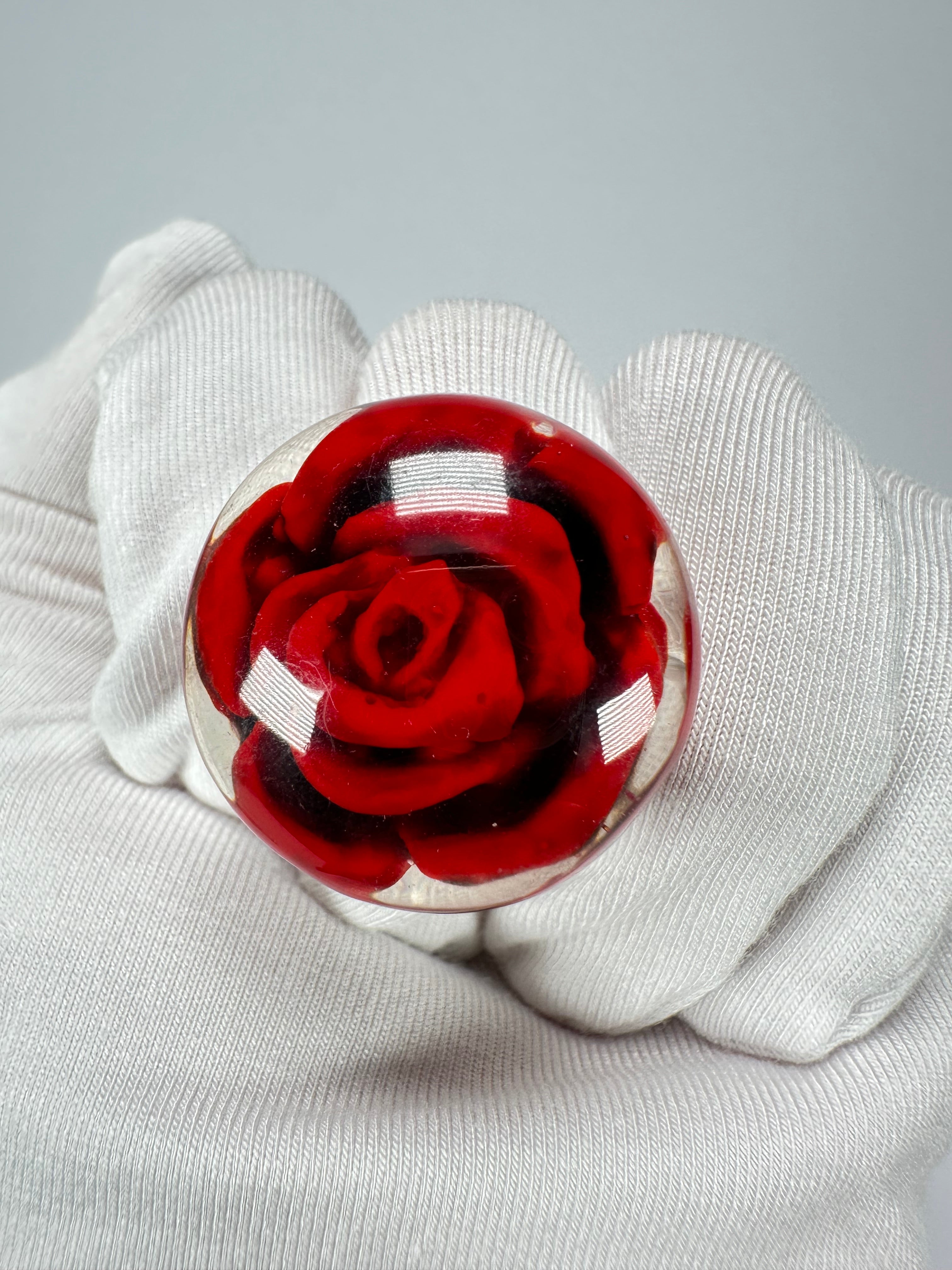 Sobral - Roses "Dukat" Resin Ring ( 004562 ) - Size UK T / US 9.5