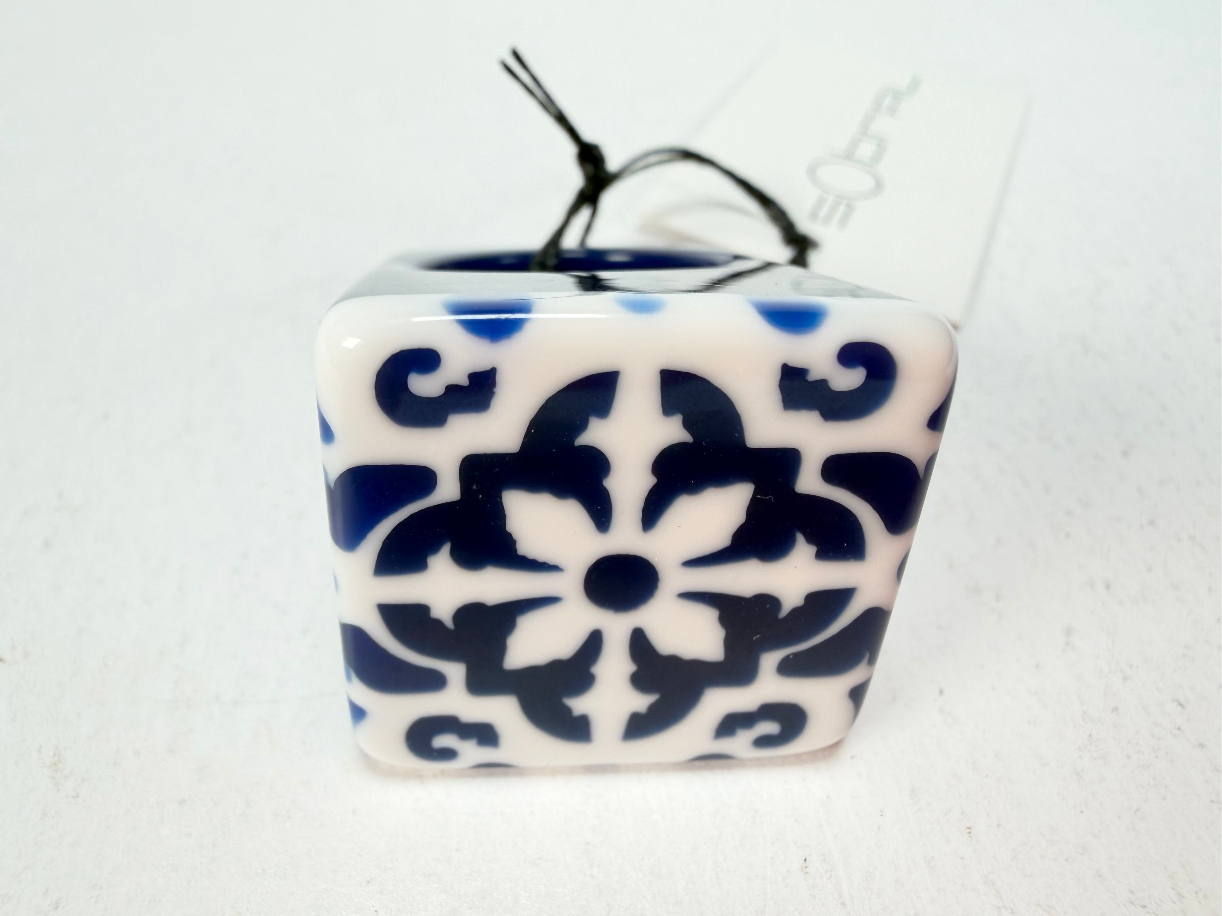 Sobral - Lisboa "Belém" Resin Ring ( 005478 ) - Size UK R / US 9