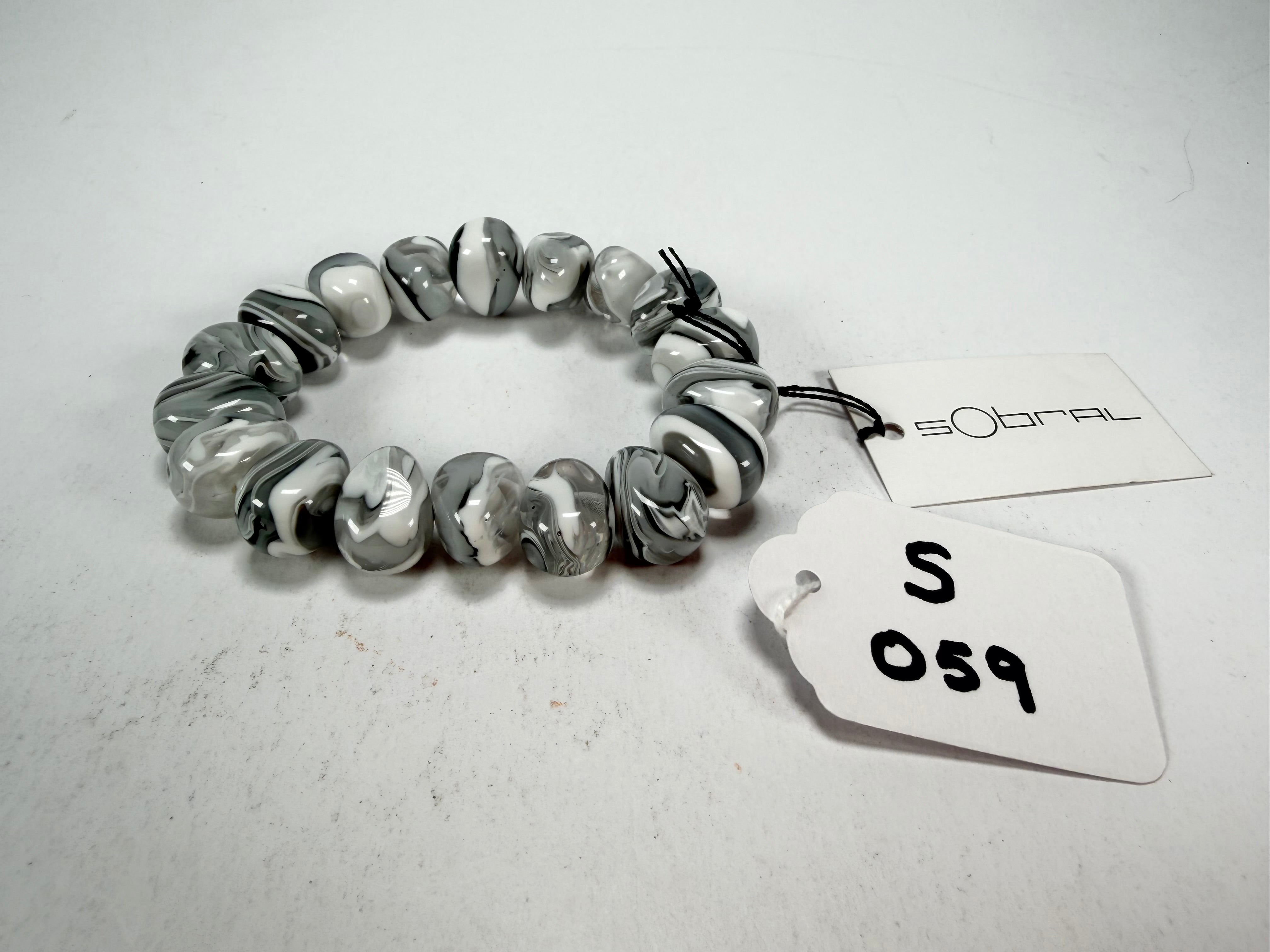 Sobral - Onda Gelo "Mini Pebbles" Studio Creation Elasticated Resin Bracelet ( 000000 )