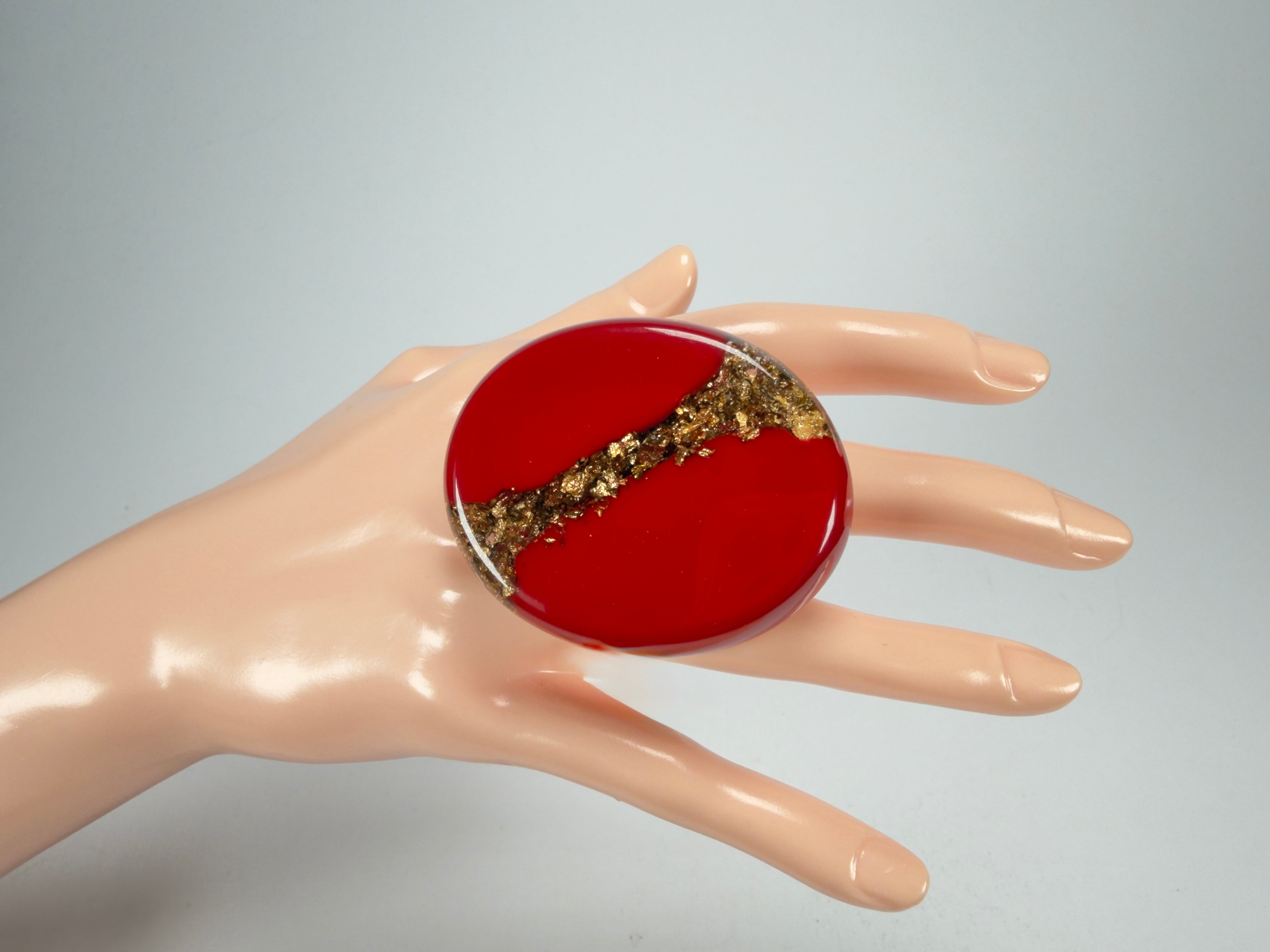 Sobral - Metalique "Munique" Orlando Red Resin Ring ( 005145 ) - Size UK N / 7 US