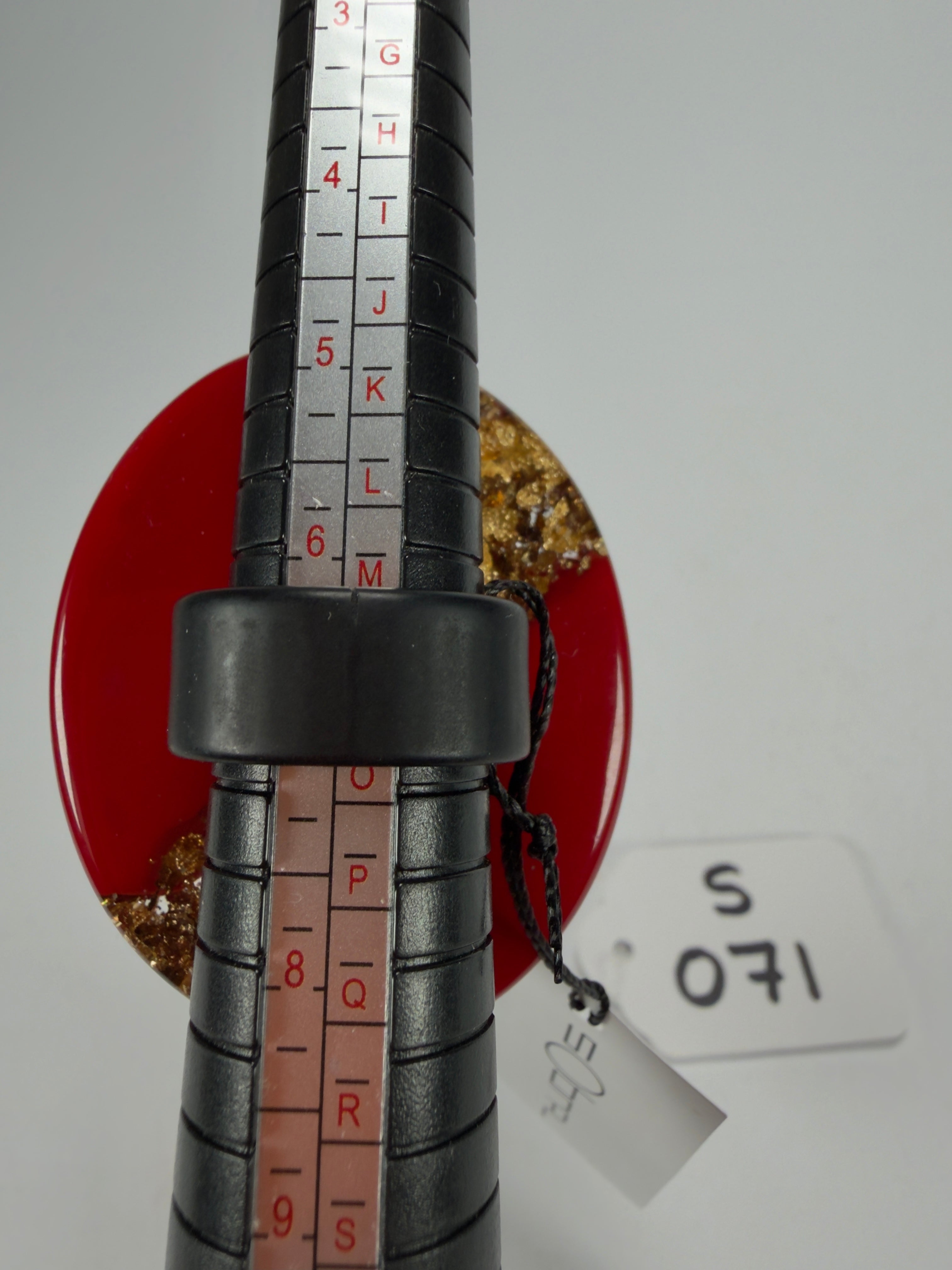 Sobral - Metalique "Munique" Orlando Red Resin Ring ( 005145 ) - Size UK N / 7 US