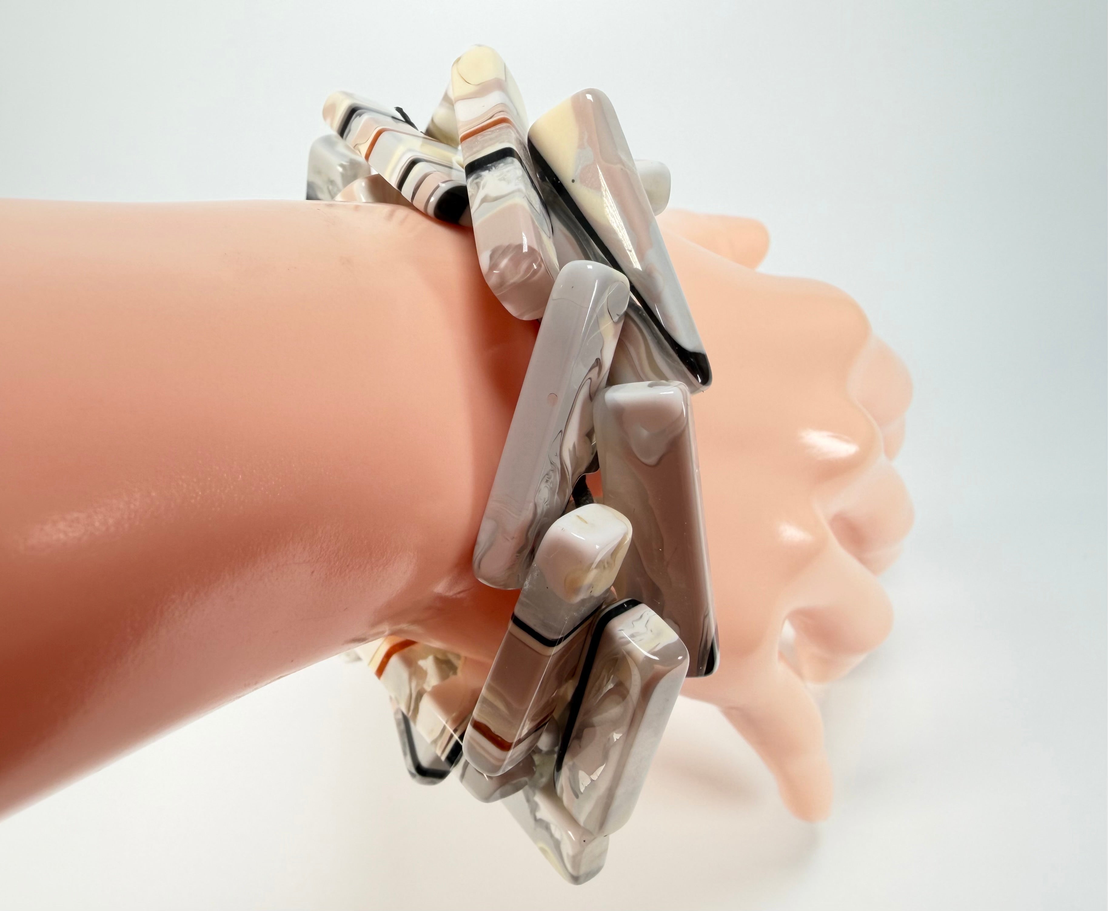 Sobral - Lágrima D'or "1WJP" Elasticated Resin Bracelet ( 003882 )