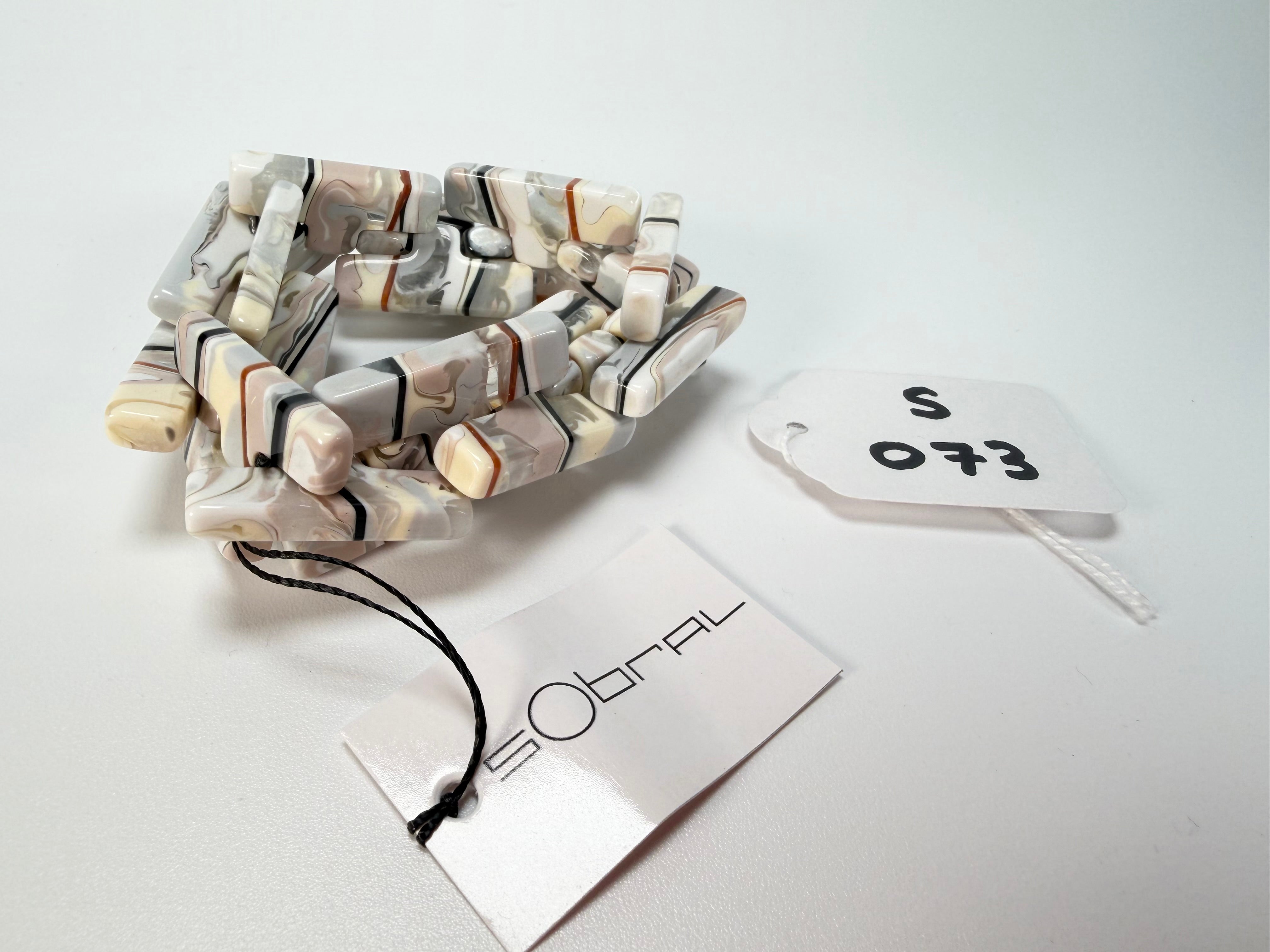 Sobral - Lágrima D'or "1WJP" Elasticated Resin Bracelet ( 003882 )