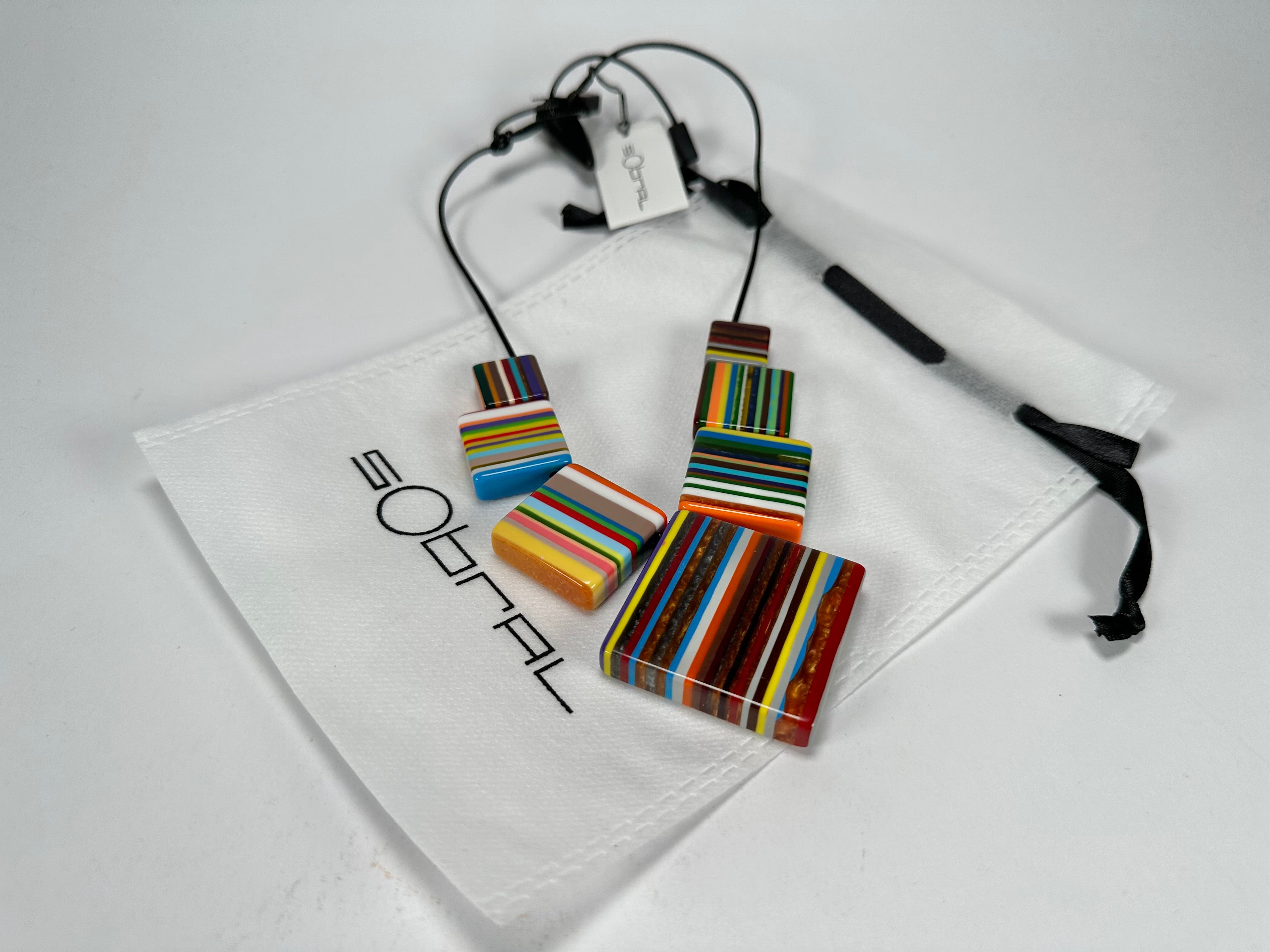 Sobral - Pop Art "Jackson" Resin Necklace ( 004295 )