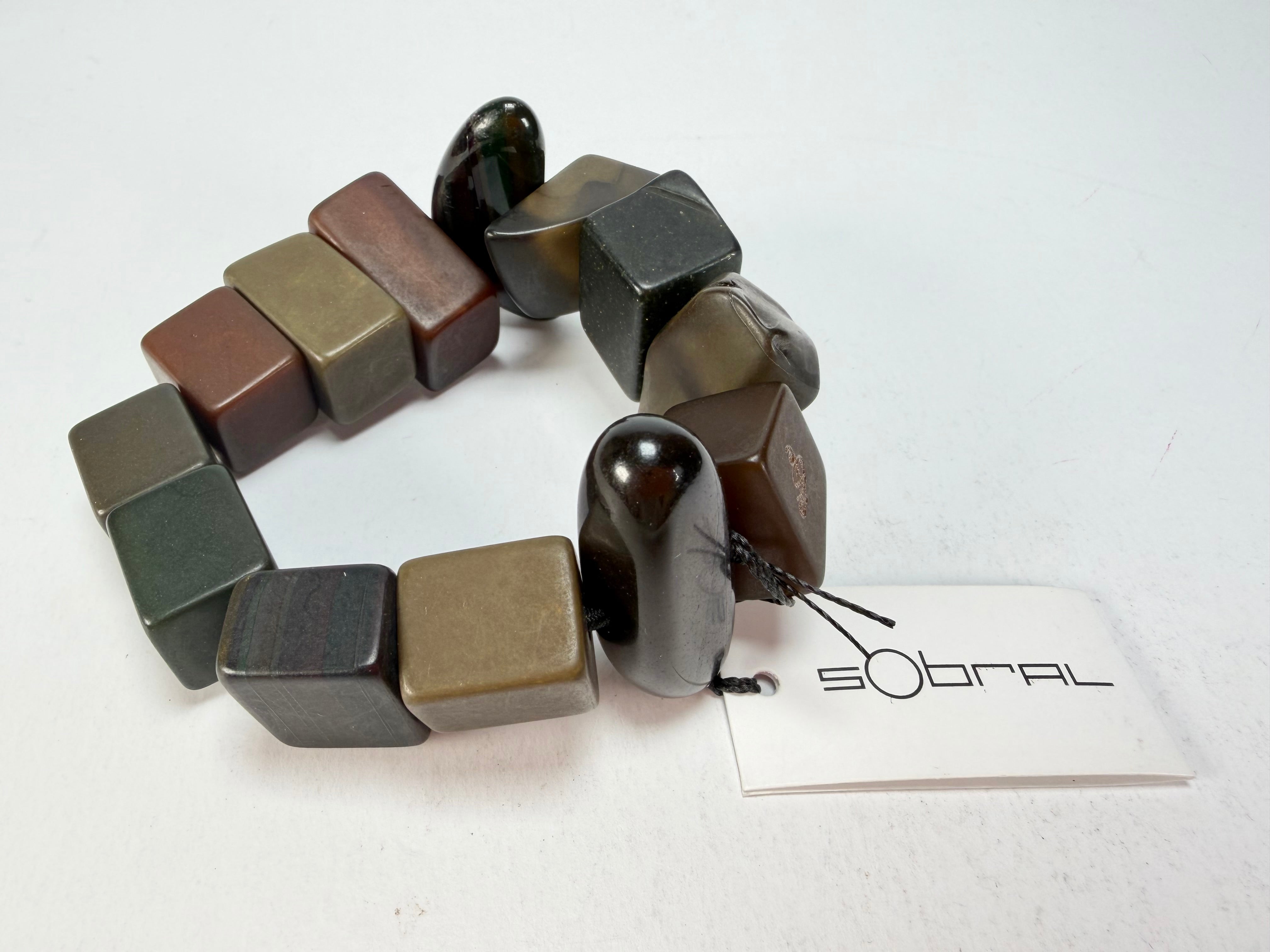 Sobral - Indiana "Cinza" Smokey Gray Mix Elasticated Resin Bracelet ( 000210 )