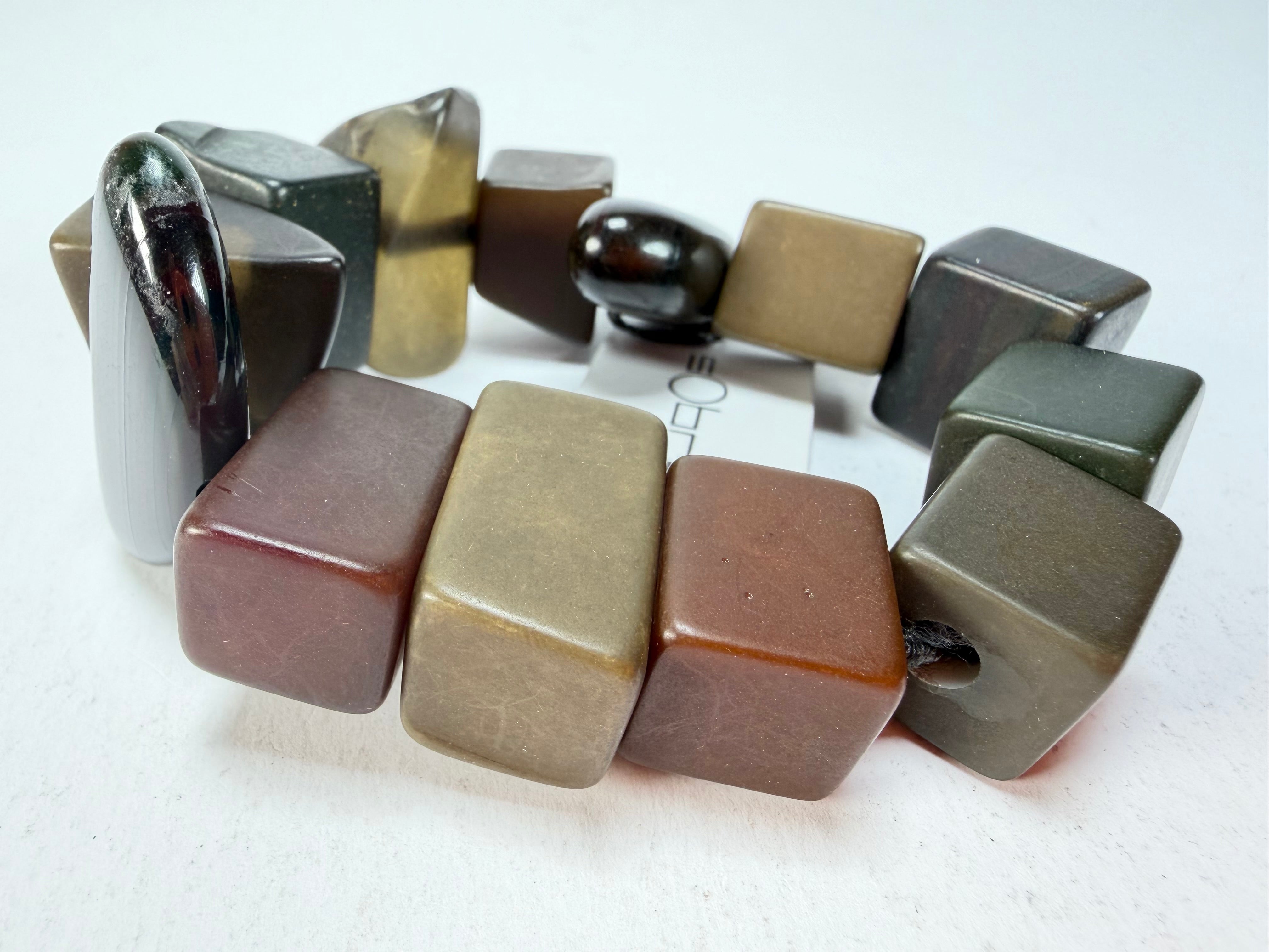 Sobral - Indiana "Cinza" Smokey Gray Mix Elasticated Resin Bracelet ( 000210 )