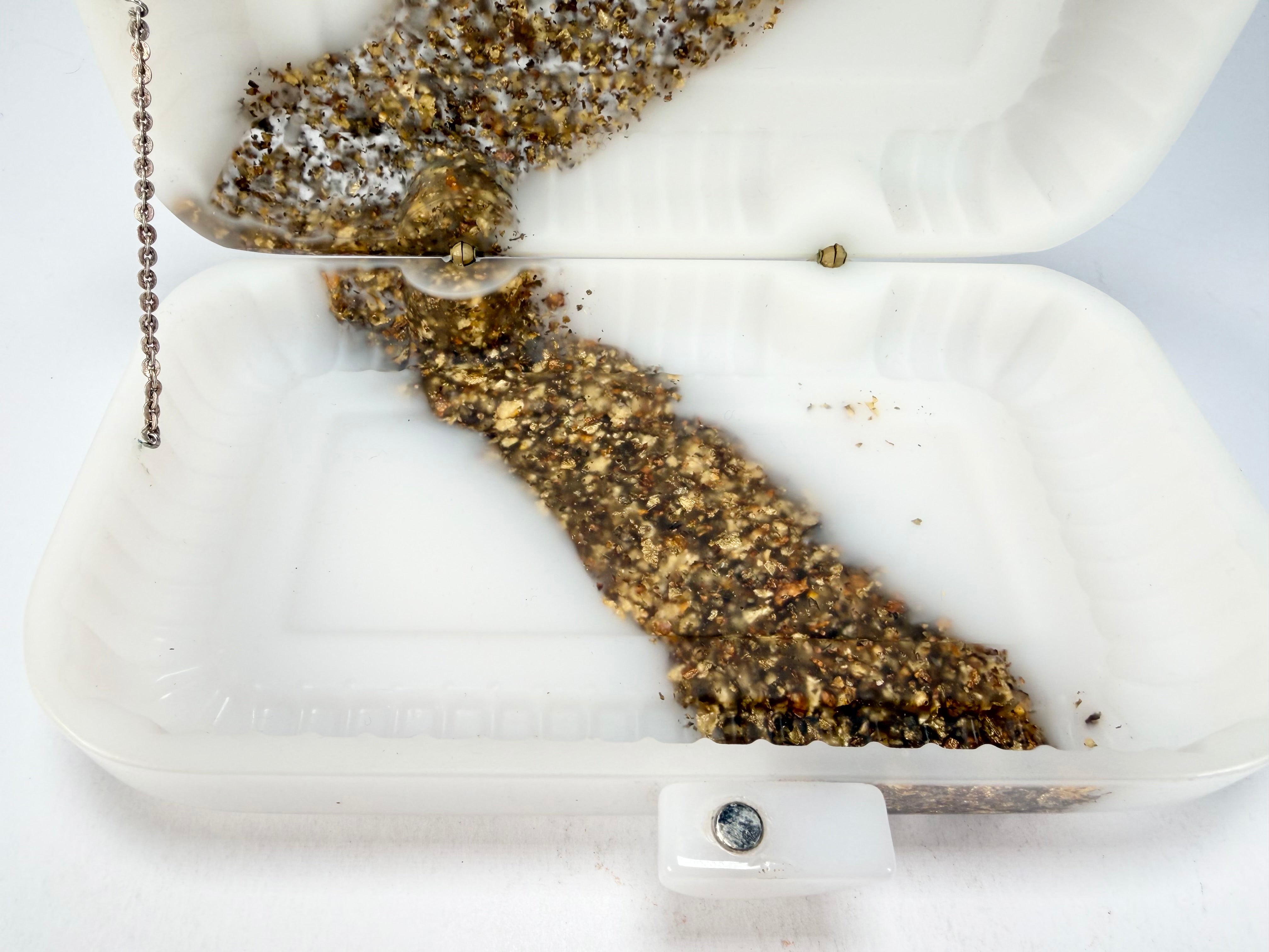 Sobral - Metalique "Linda Purse" Orlando White & Gold Resin Clutch Bag ( 005290 )