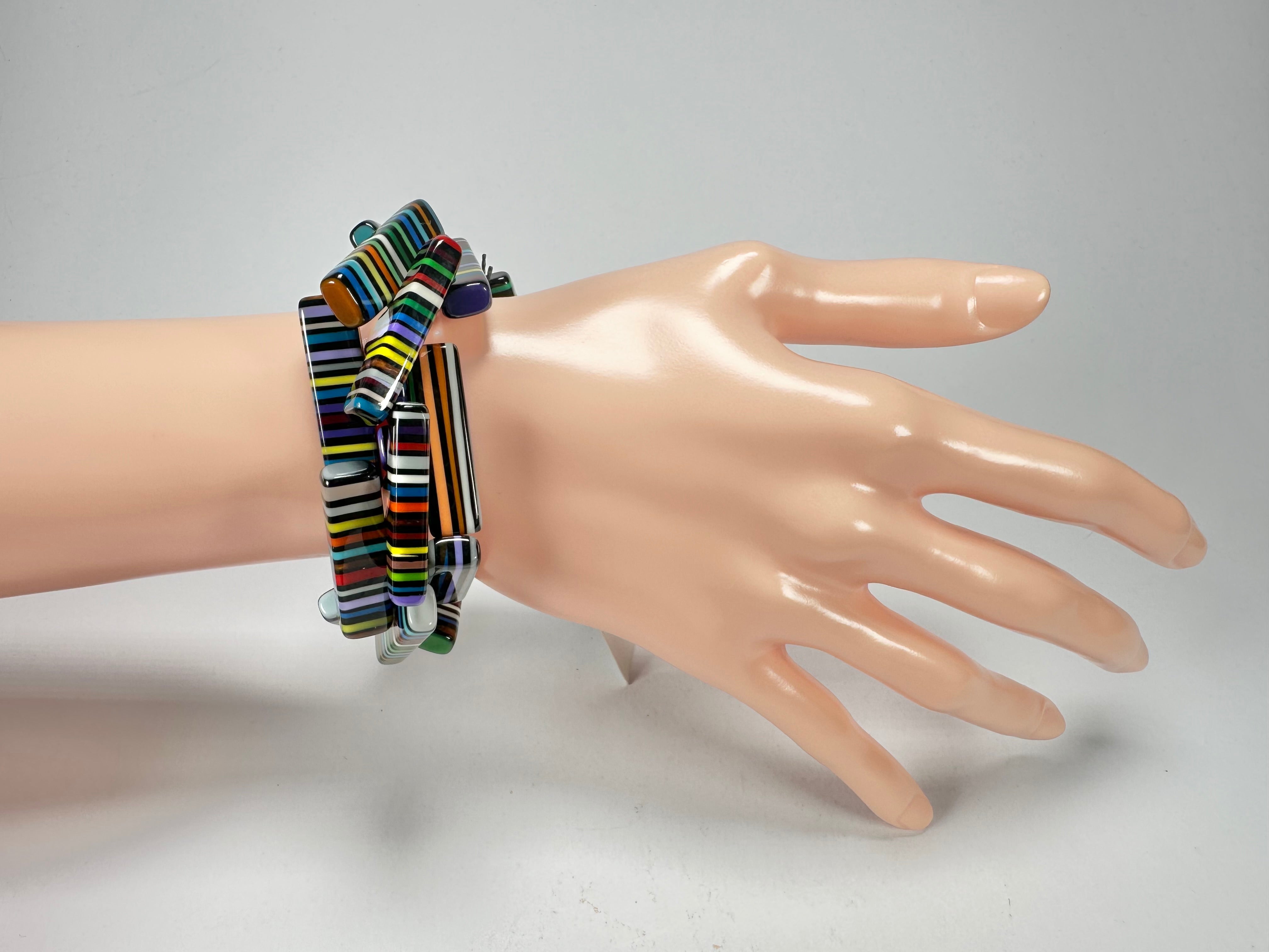 Sobral - Pop Art Noite "1WJP" Elasticated Resin Bracelet ( 003882 )