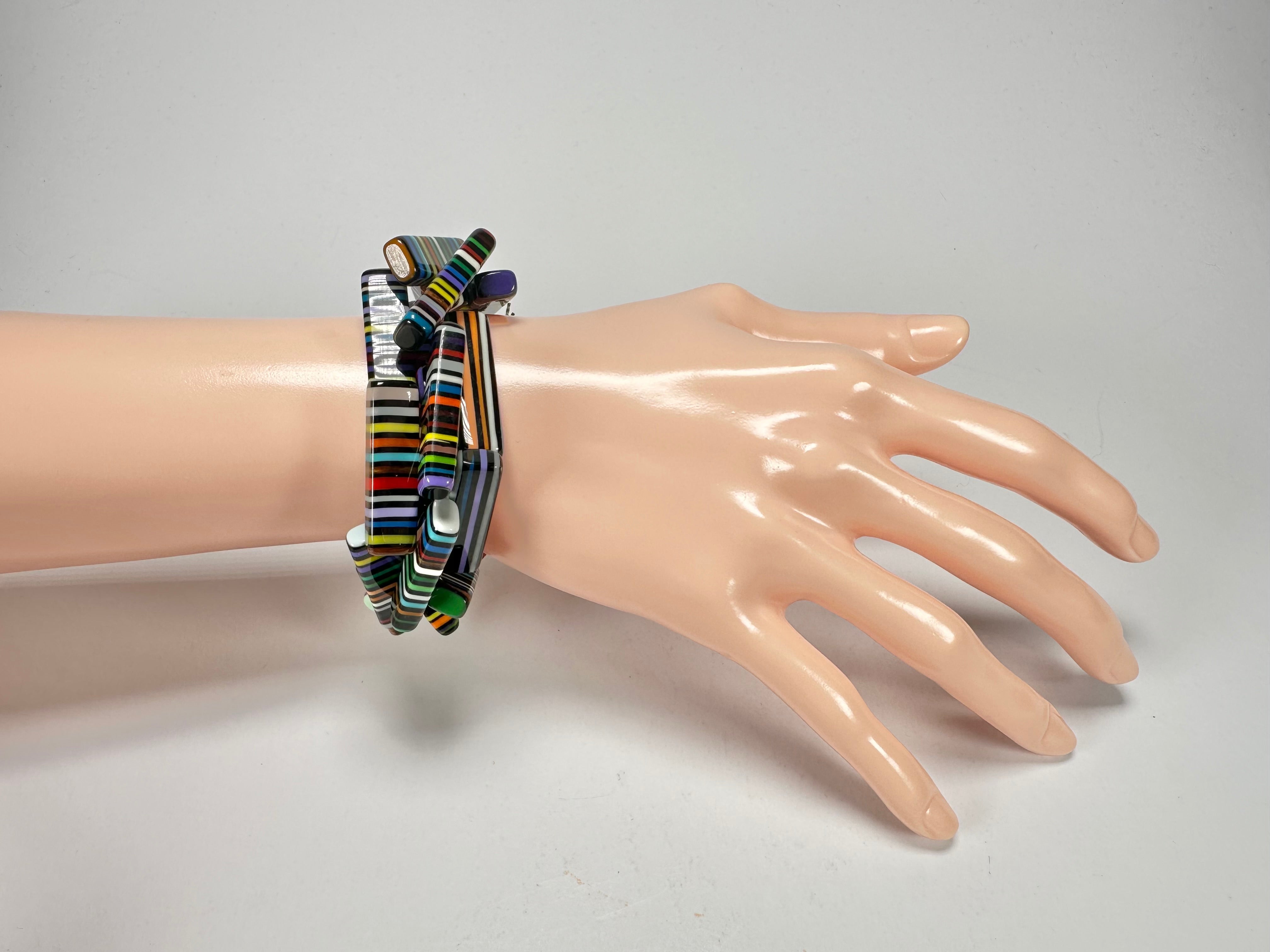 Sobral - Pop Art Noite "1WJP" Elasticated Resin Bracelet ( 003882 )