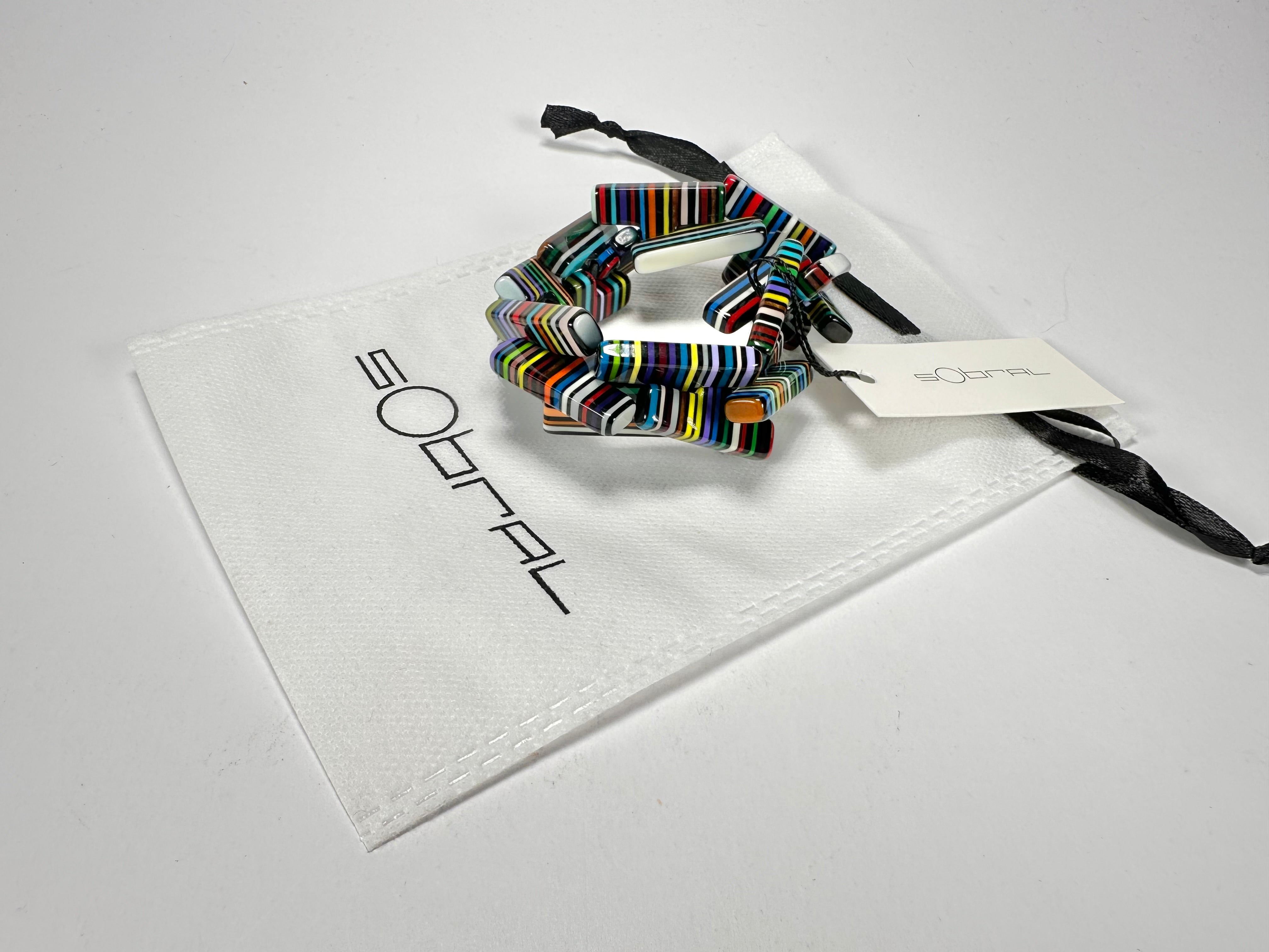 Sobral - Pop Art Noite "1WJP" Elasticated Resin Bracelet ( 003882 )