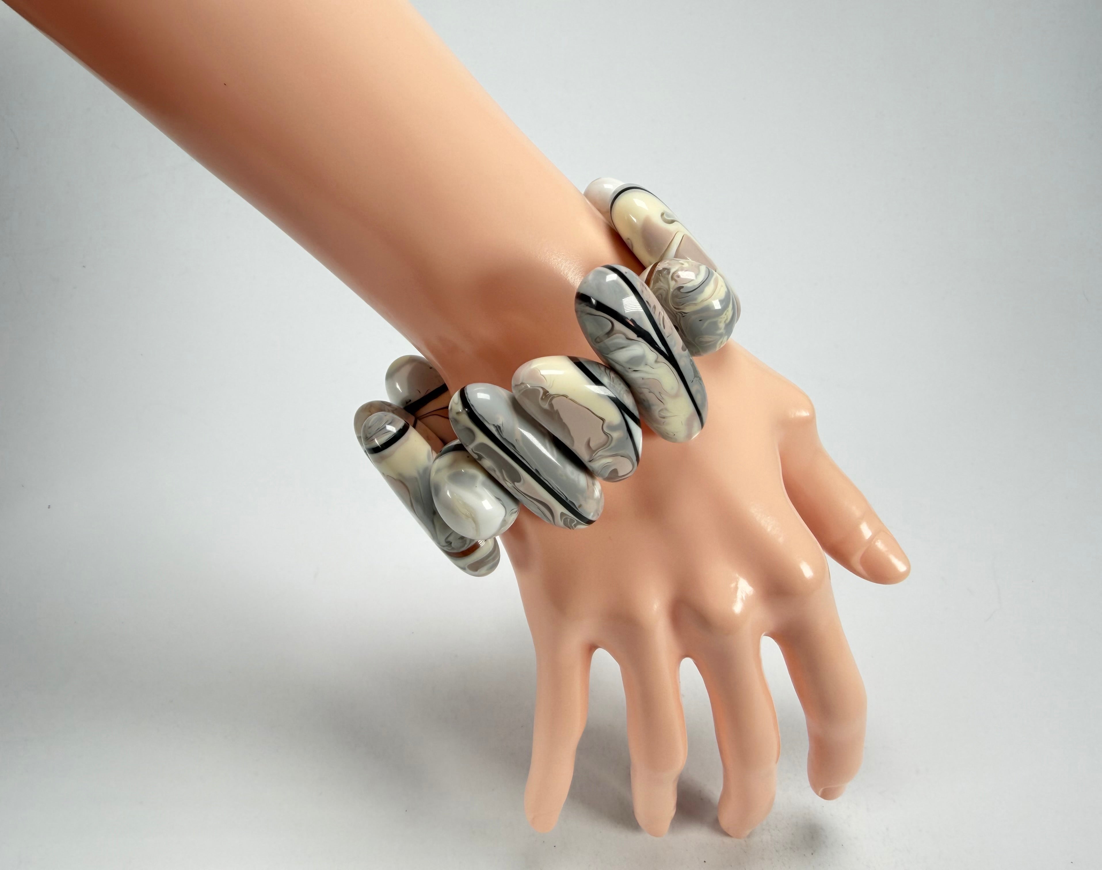 Sobral - Lágrima D'or "Newanderthal" Elasticated Resin Bracelet ( 005263 )