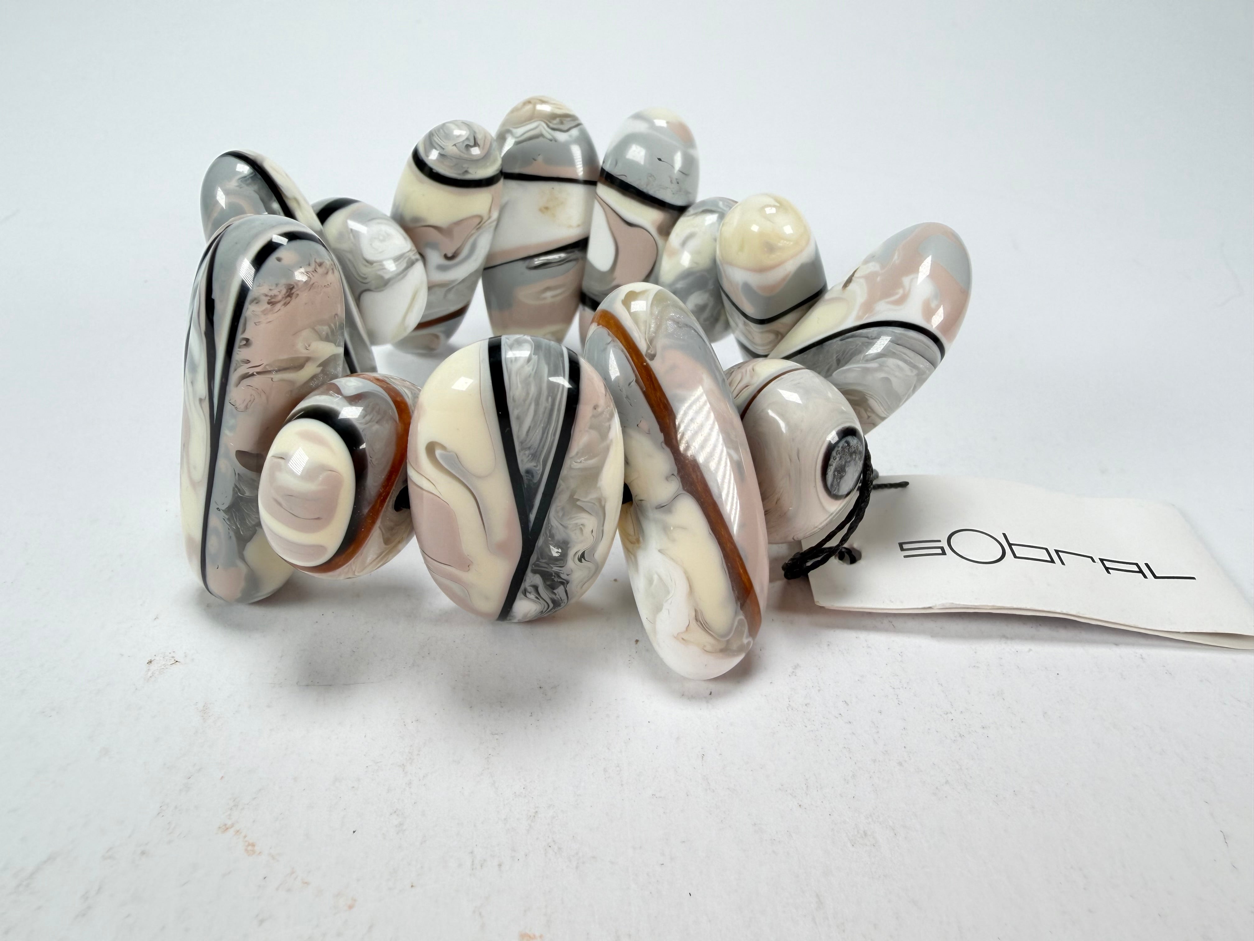 Sobral - Lágrima D'or "Newanderthal" Elasticated Resin Bracelet ( 005263 )