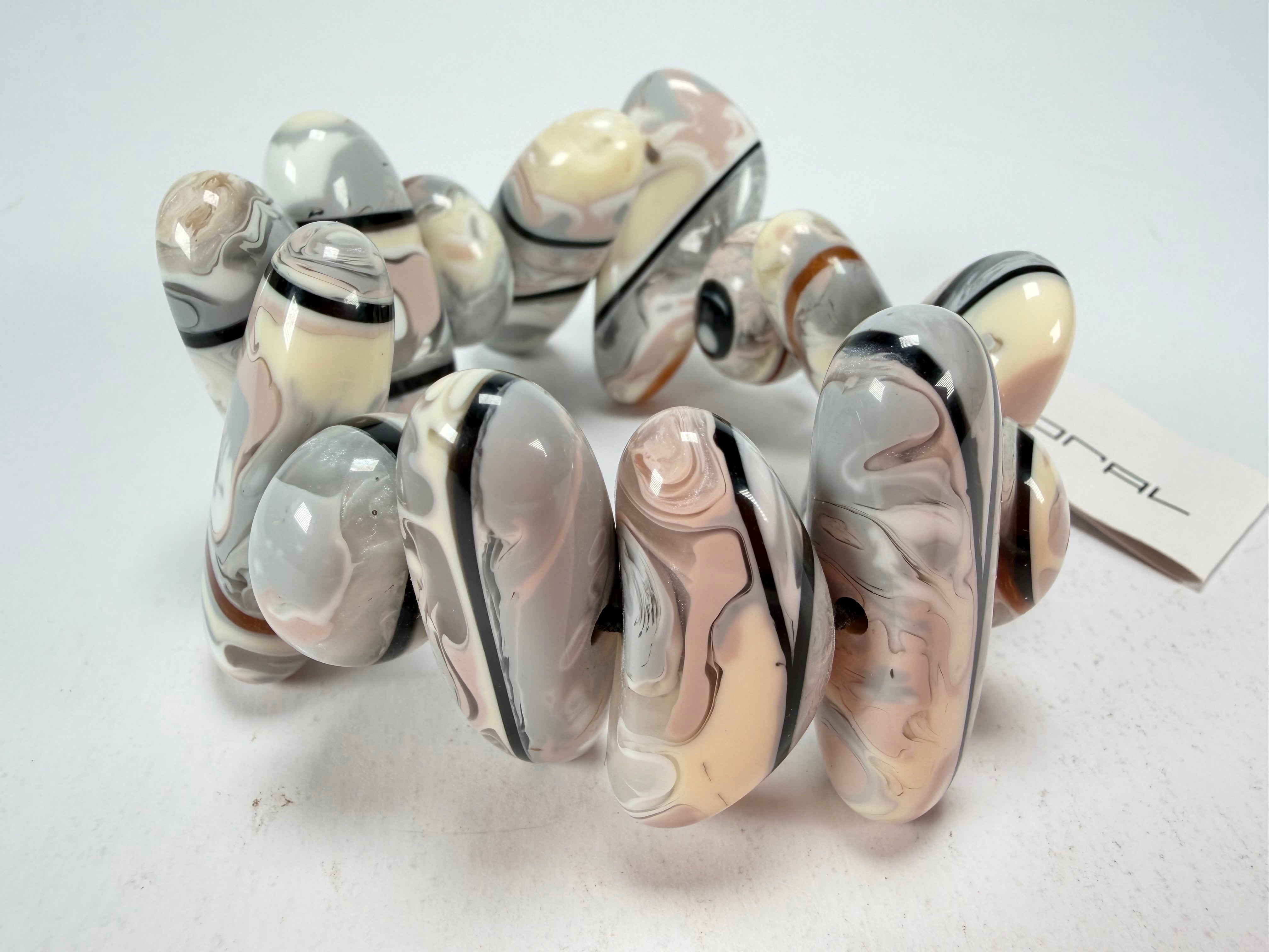 Sobral - Lágrima D'or "Newanderthal" Elasticated Resin Bracelet ( 005263 )