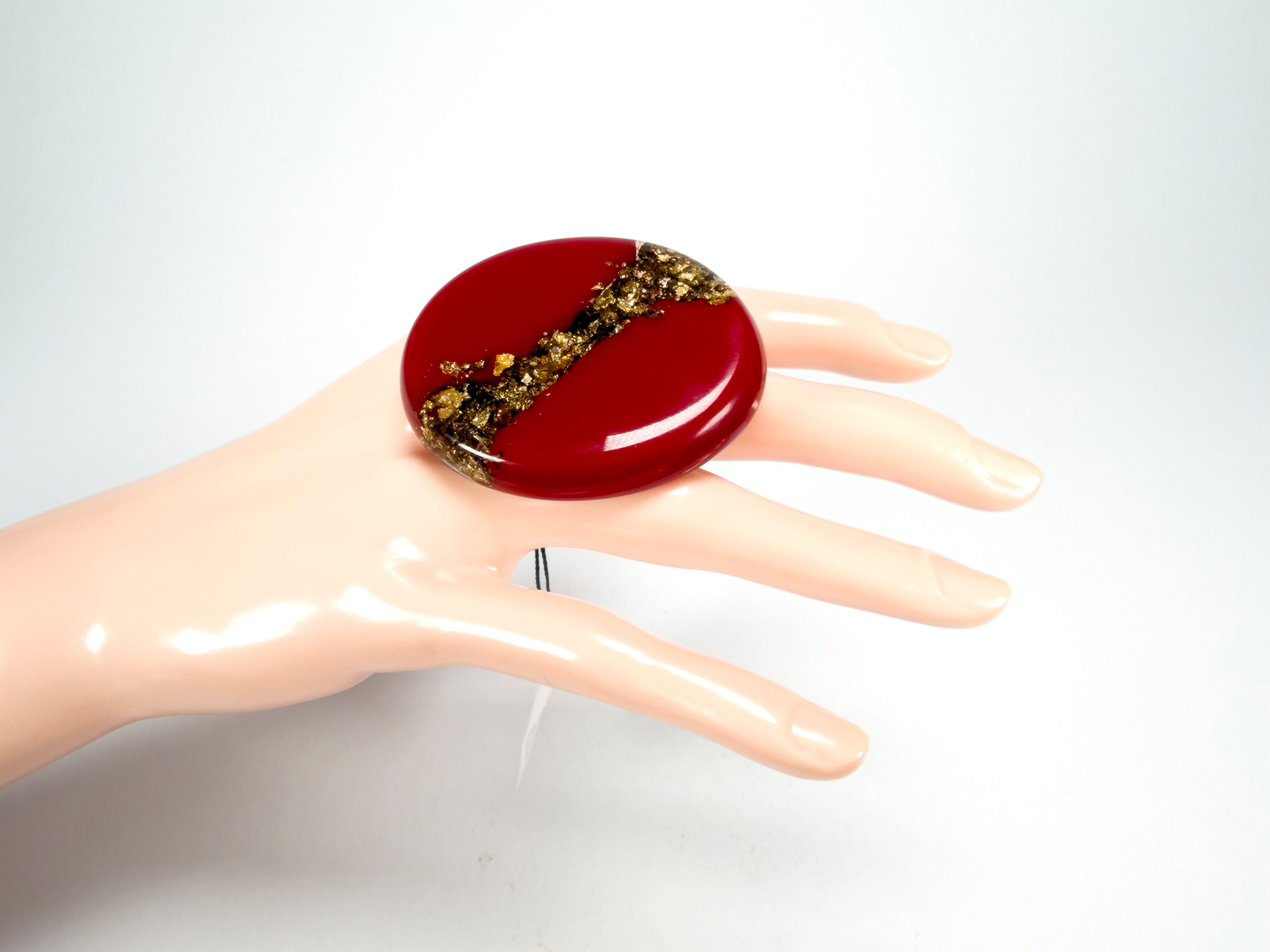 Sobral - Metalique "Munique" Orlando Red Resin Ring ( 005145 ) - Size UK N / 7 US