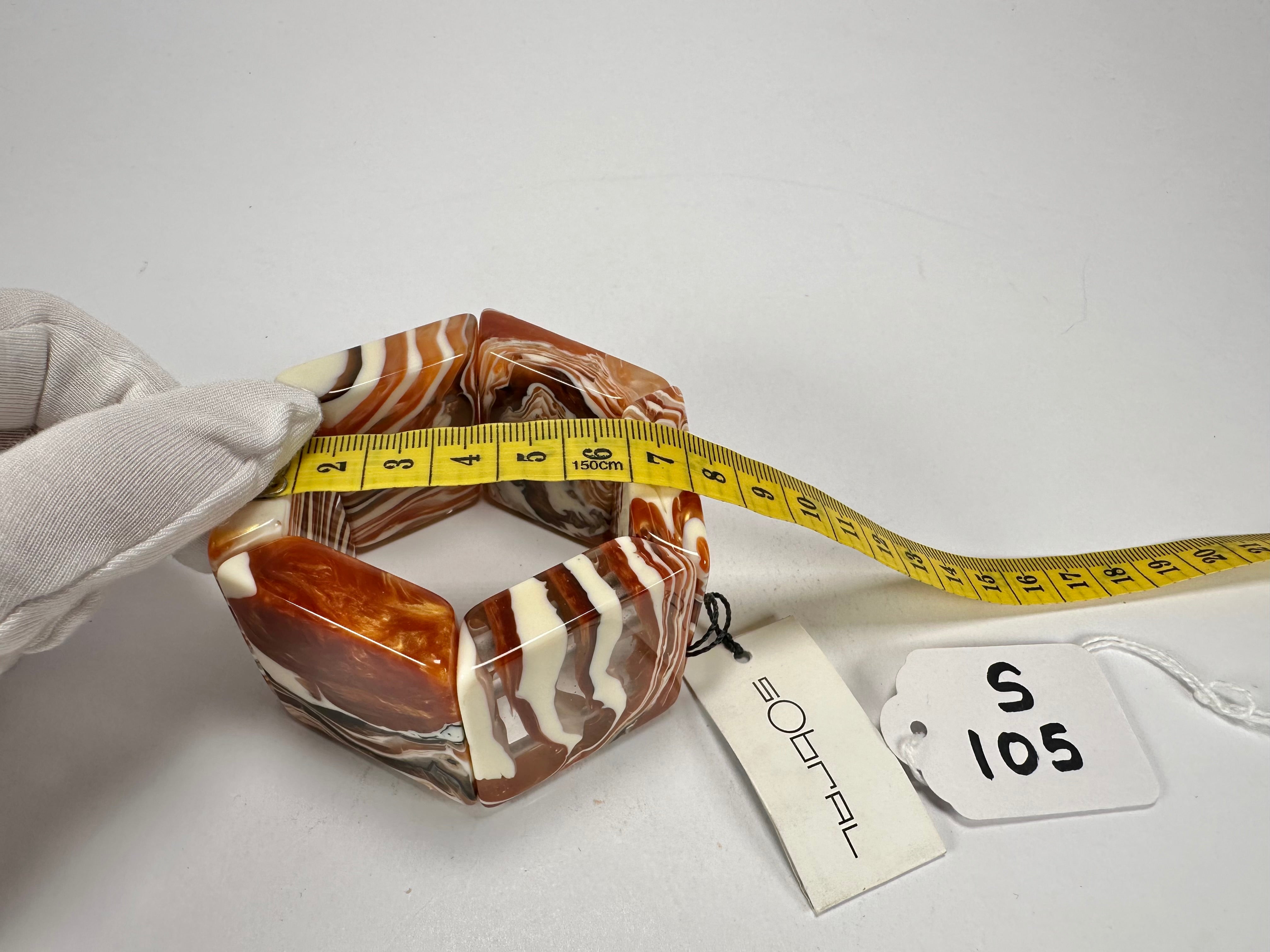 Sobral - Carmelo "Mery" Onda Creme Resin Bracelet ( 004575 )