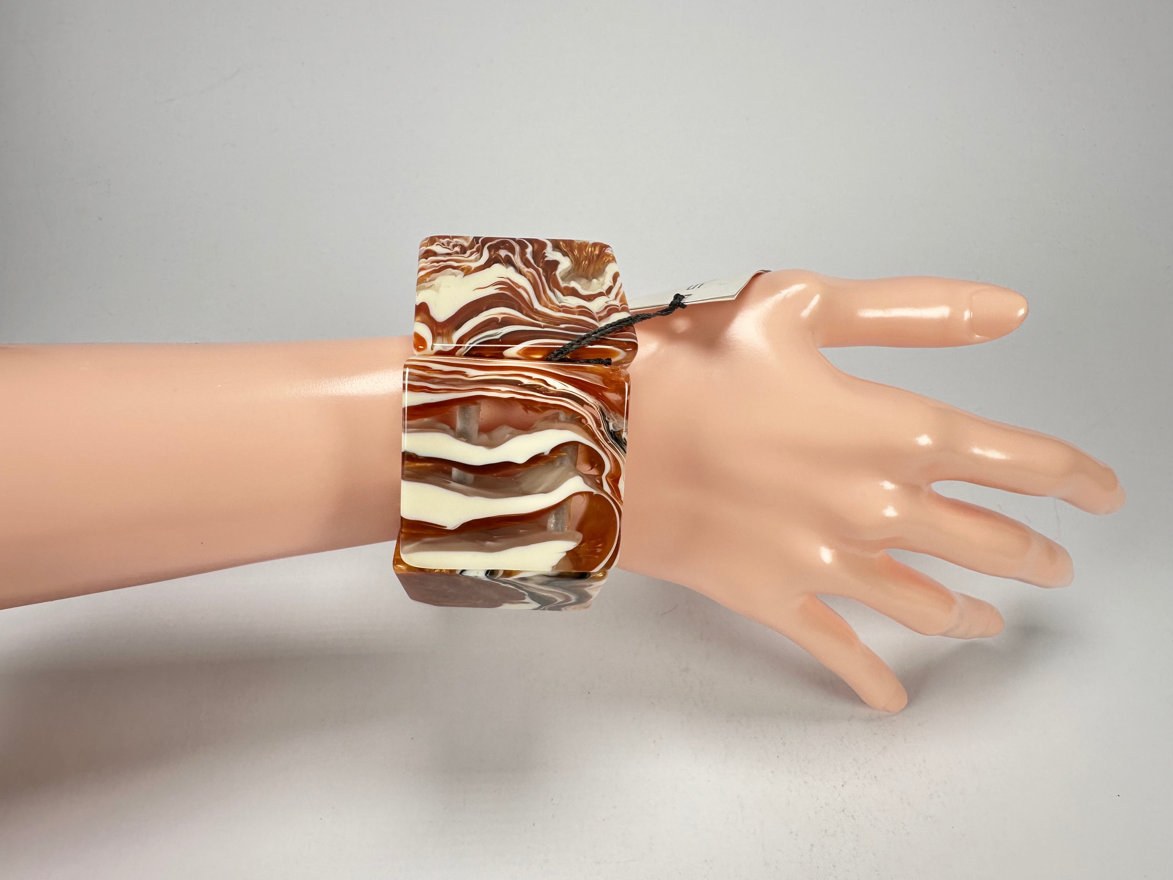 Sobral - Carmelo "Mery" Onda Creme Resin Bracelet ( 004575 )