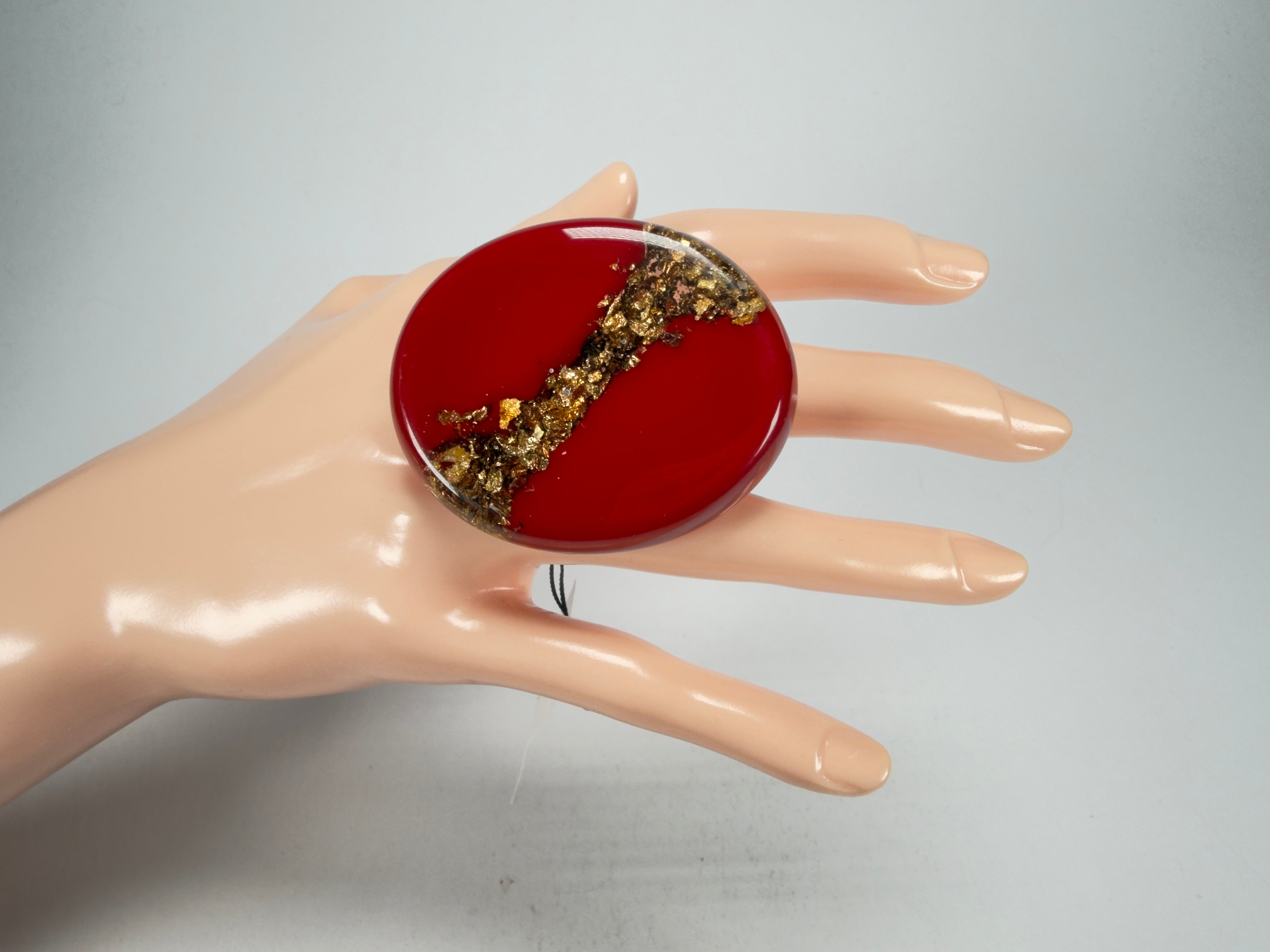 Sobral - Metalique "Munique" Orlando Red Resin Ring ( 005145 ) - Size UK N / 7 US