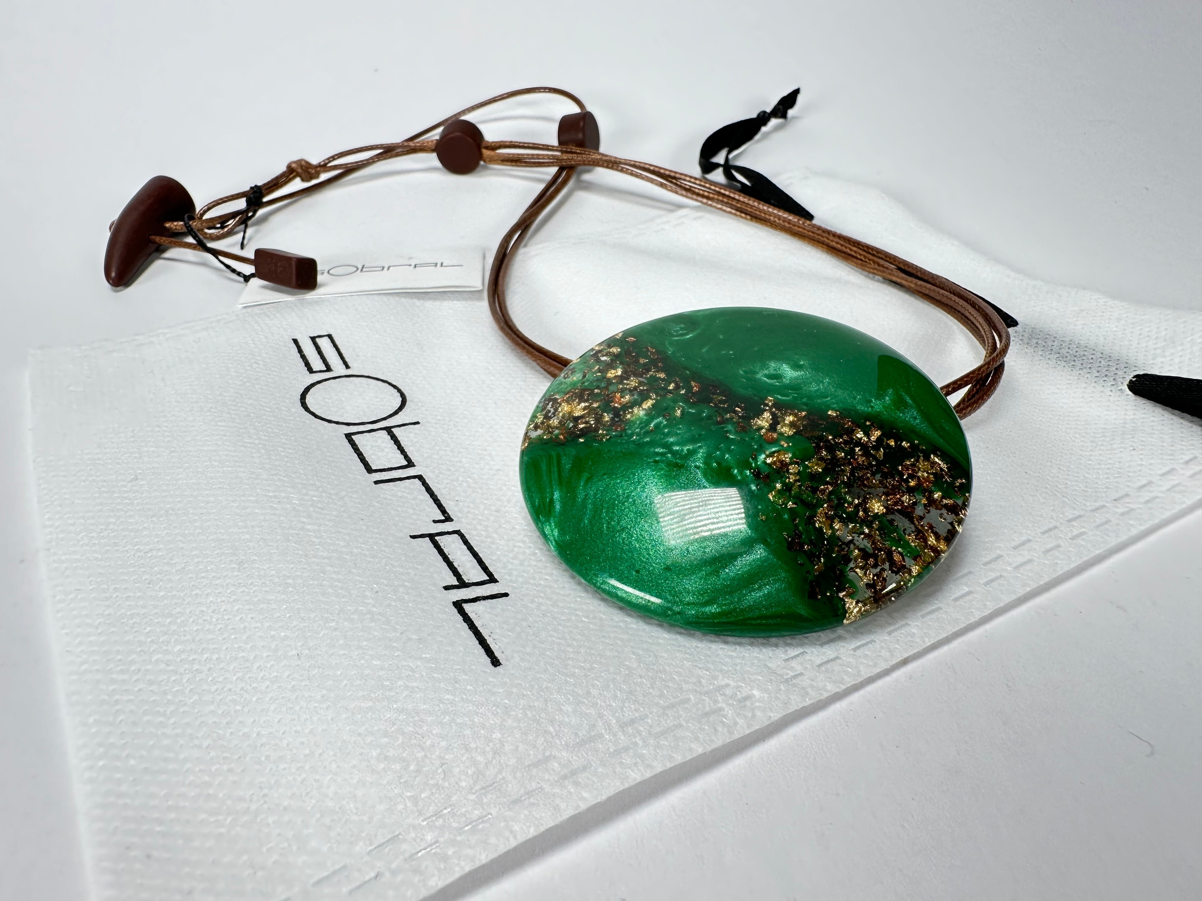 Sobral - Metalique Orlando "Angelina" Green Resin Necklace ( 004438 )