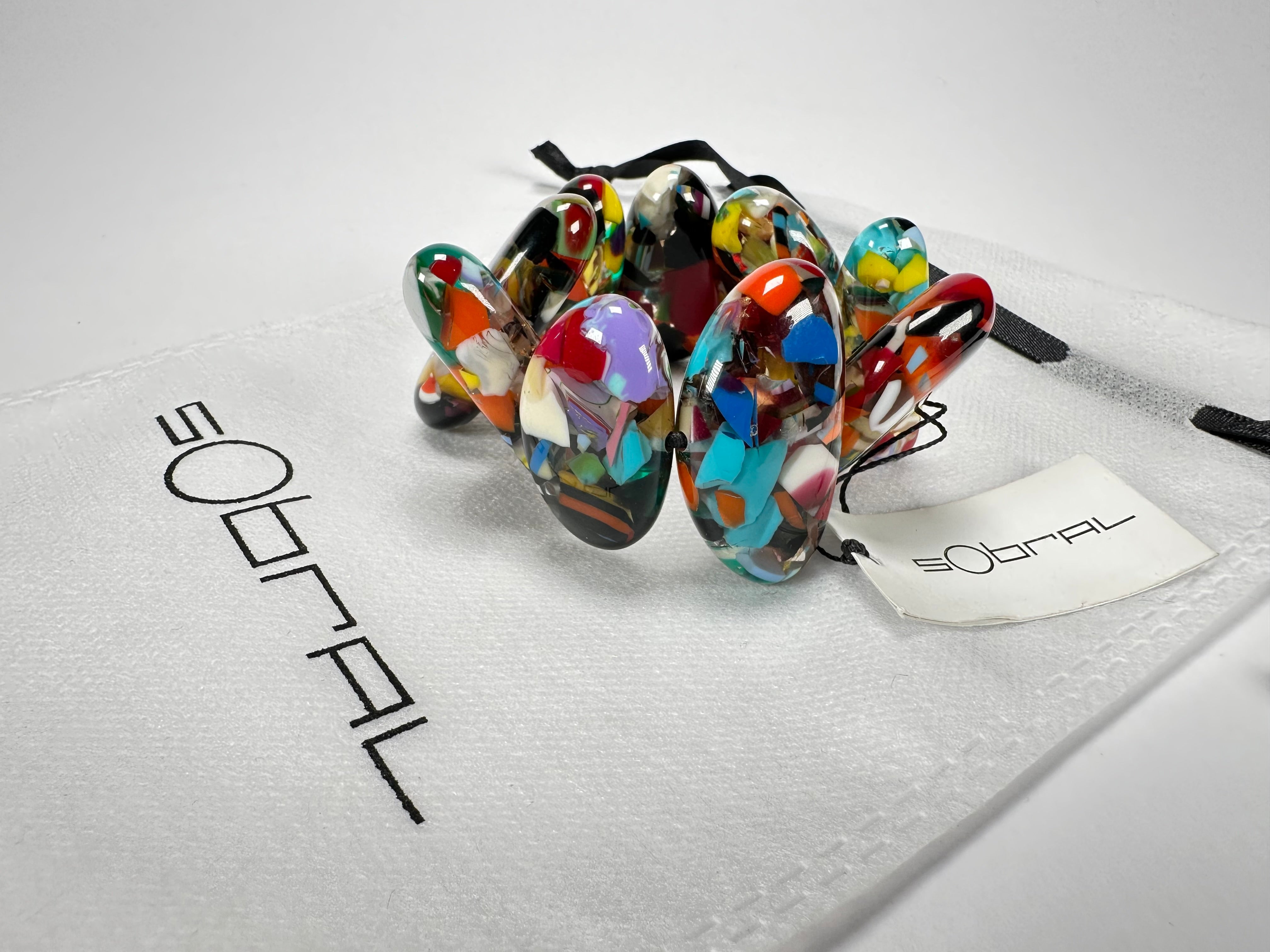Sobral - Caillou Cristal "Onda" Elasticated Resin Bracelet ( 005329 )
