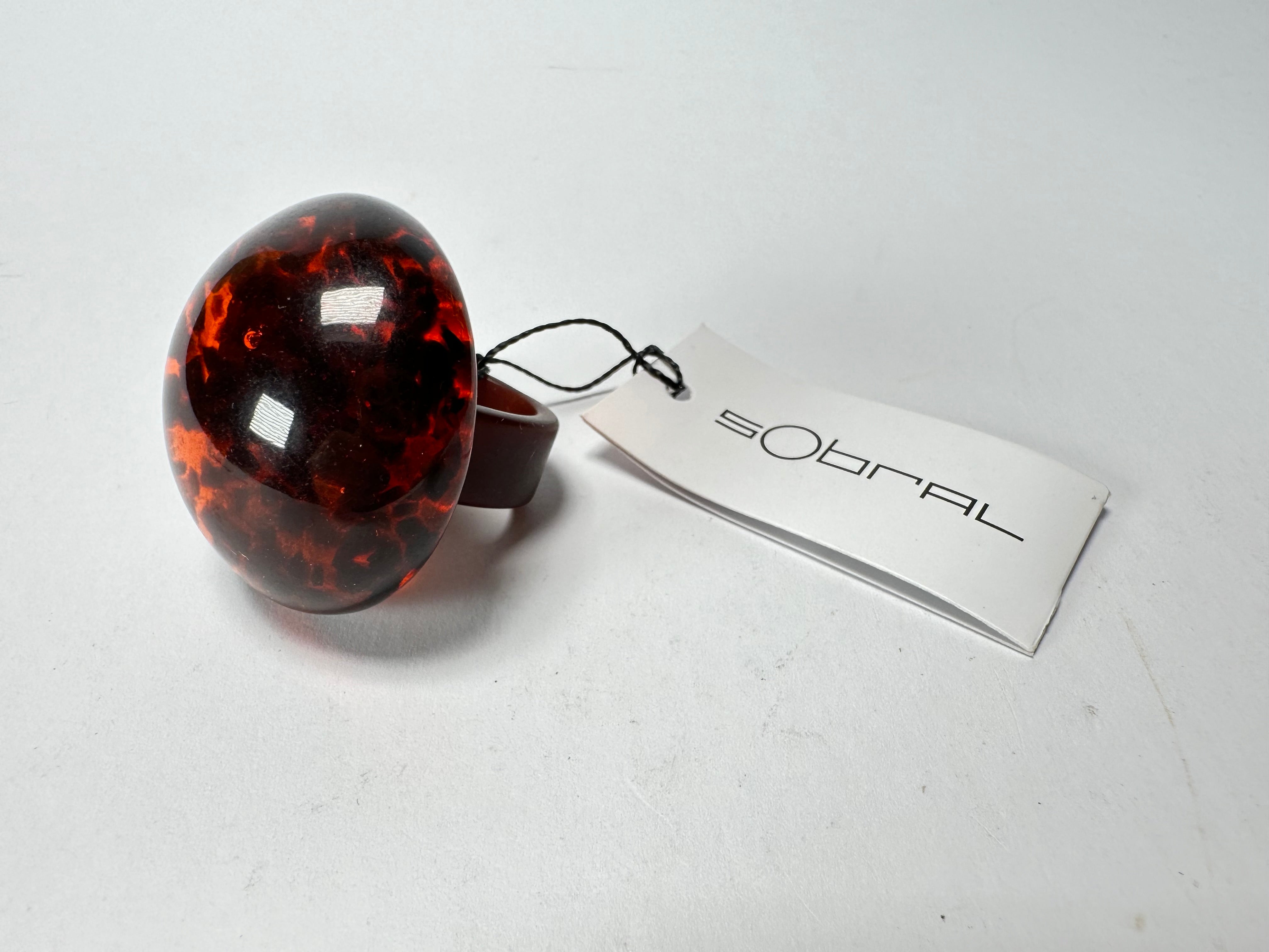 Sobral - Amber "Sintonia Efeitos" Resin Ring ( 003598 ) - Size UK M / US 6.5