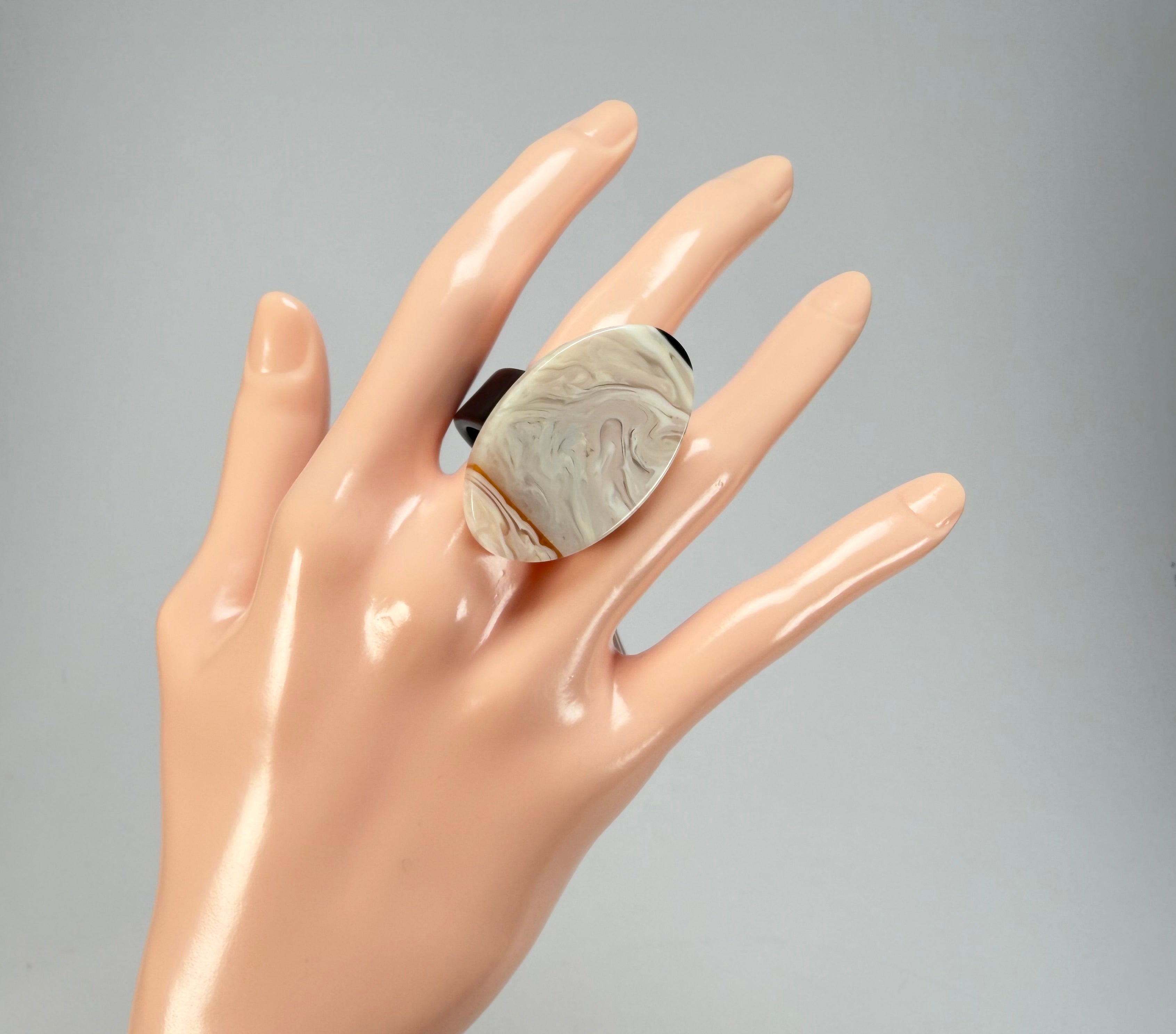 Sobral - Lágrima D'or "Pesponto" Resin Ring ( 004925 ) - Size UK S / US 9