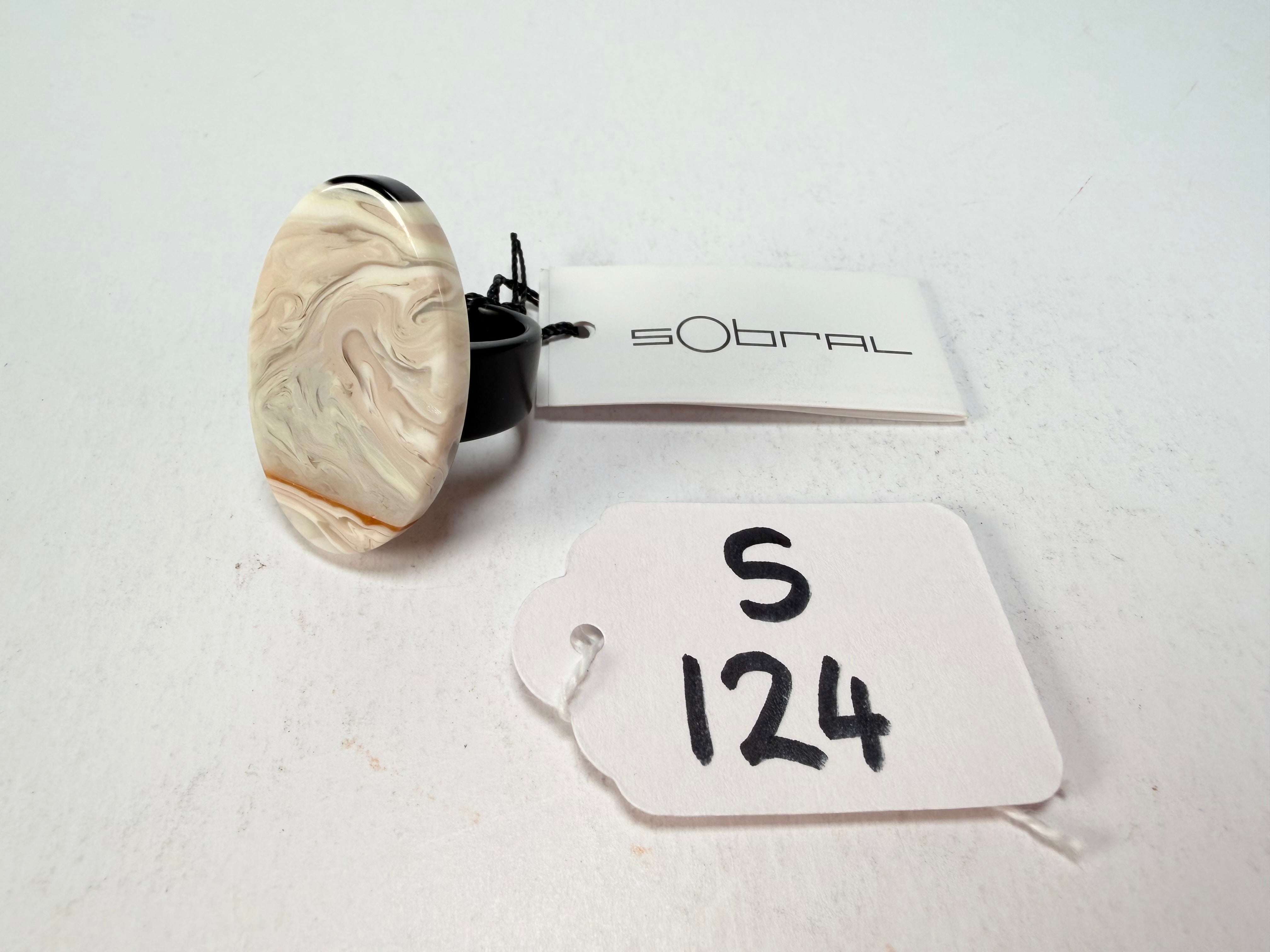 Sobral - Lágrima D'or "Pesponto" Resin Ring ( 004925 ) - Size UK S / US 9