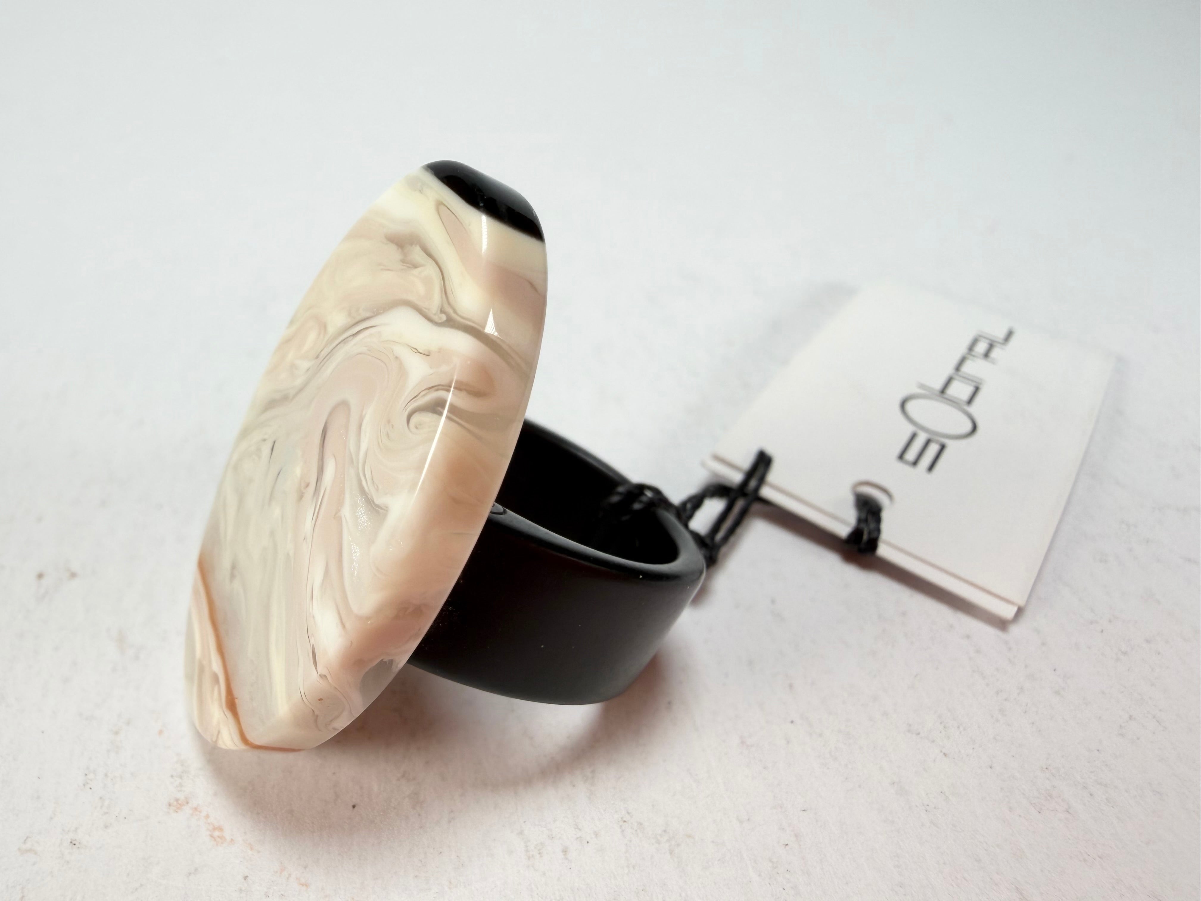 Sobral - Lágrima D'or "Pesponto" Resin Ring ( 004925 ) - Size UK S / US 9