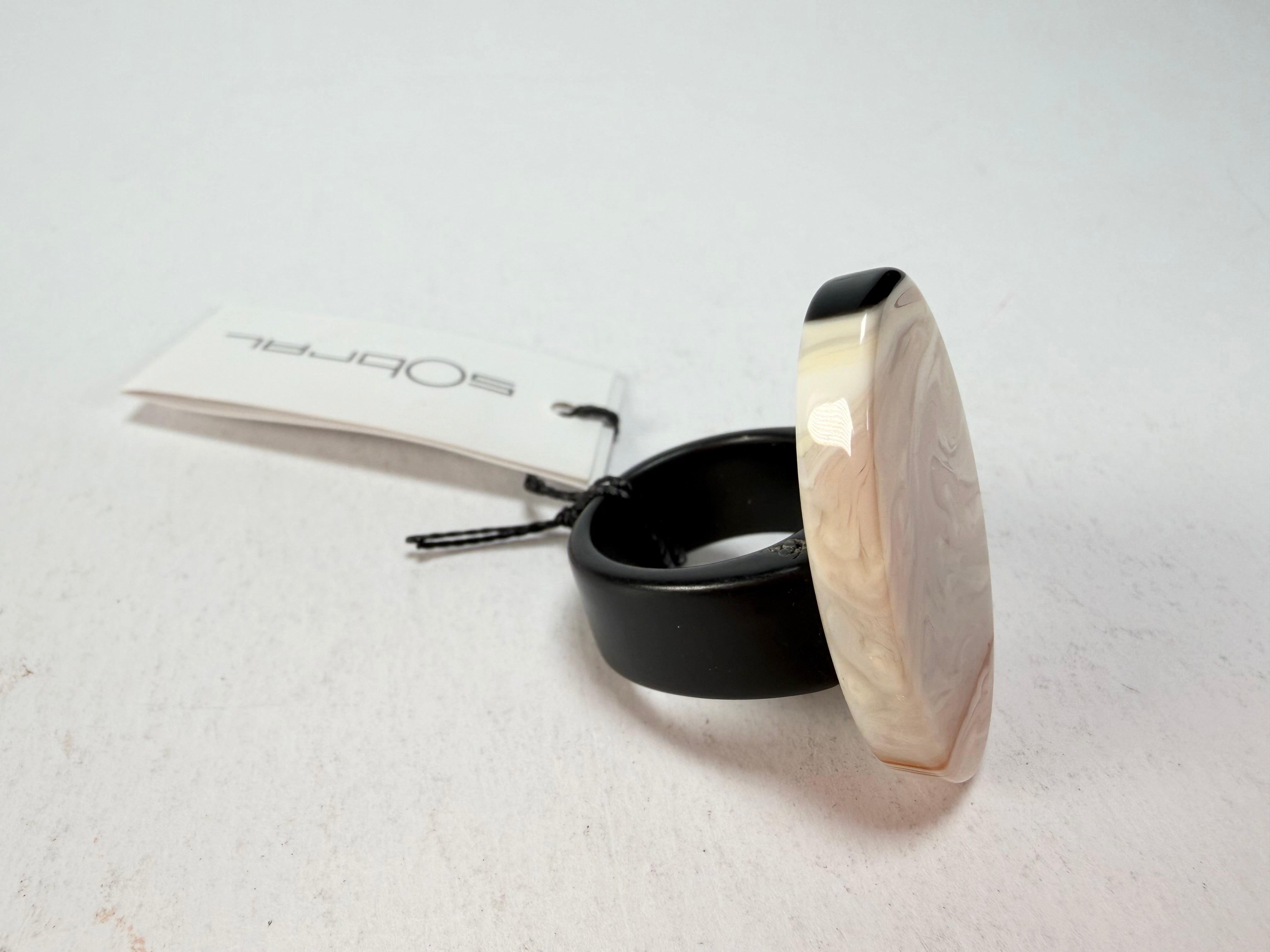 Sobral - Lágrima D'or "Pesponto" Resin Ring ( 004925 ) - Size UK S / US 9