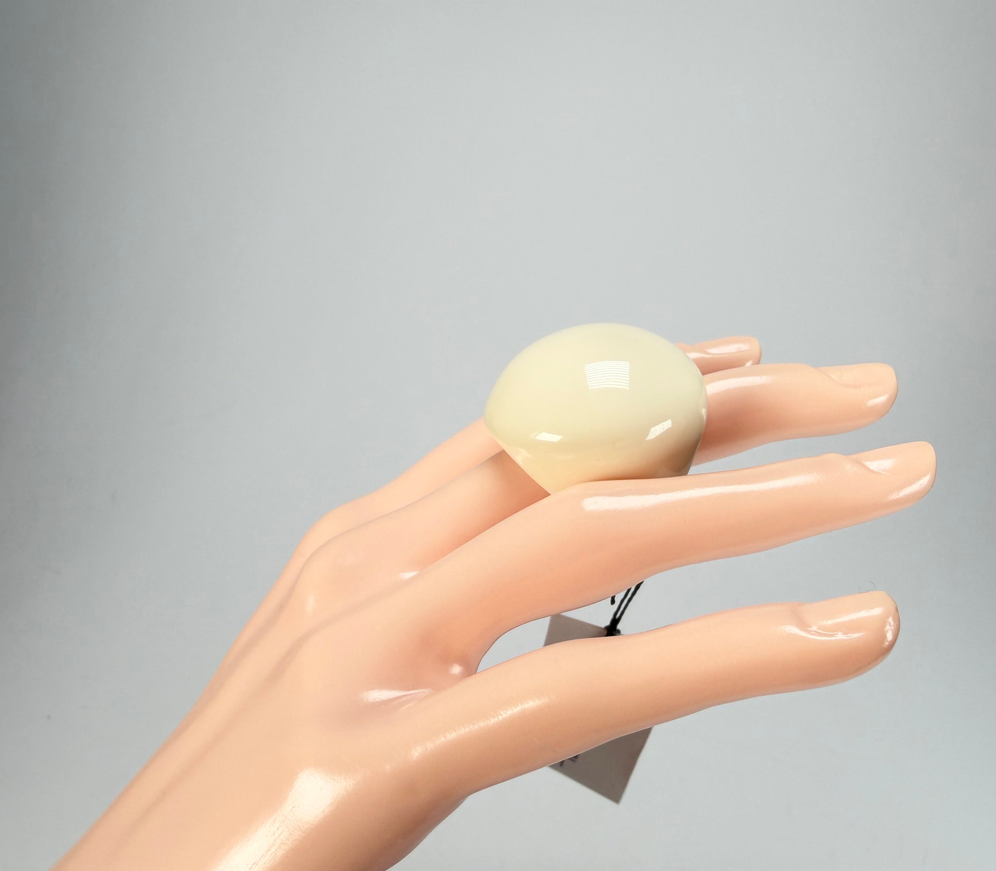 Sobral - Mix 2023 "Sintonia" Marfim Cream Resin Ring ( 003598 ) - Size UK P / US 7.5