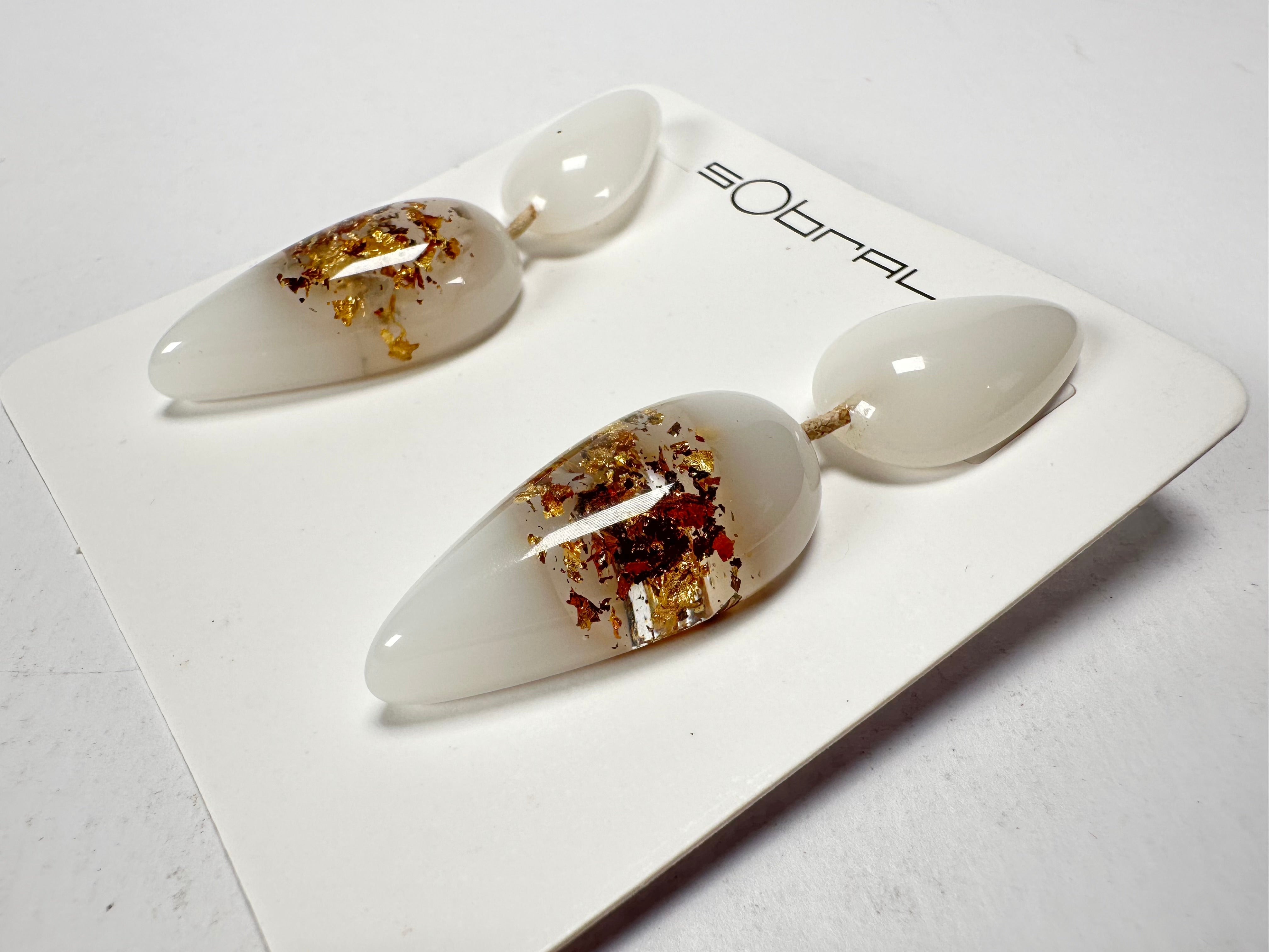 Sobral - Metalique Orlando "Water" White Resin Earrings ( 004158 )