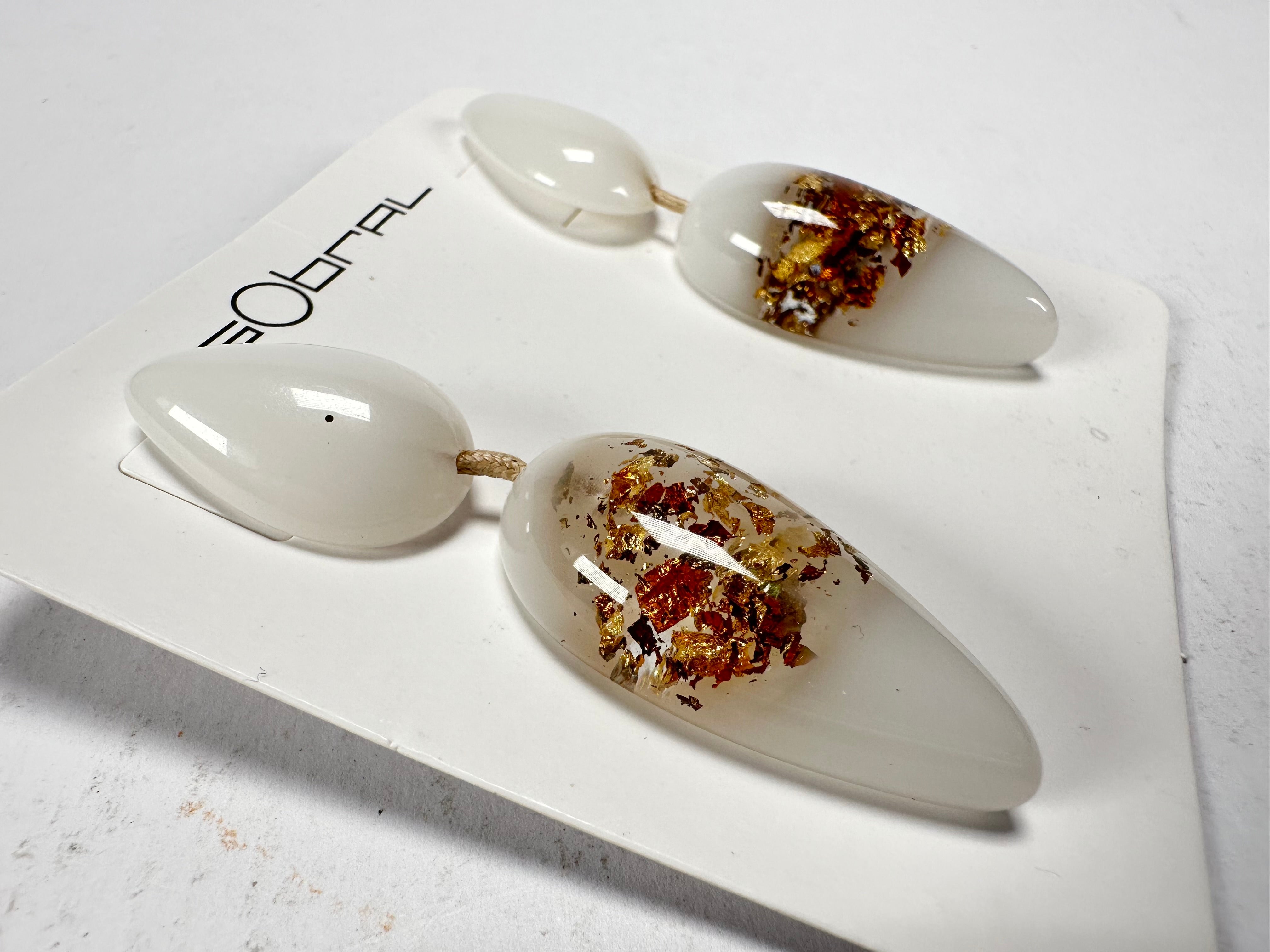 Sobral - Metalique Orlando "Water" White Resin Earrings ( 004158 )
