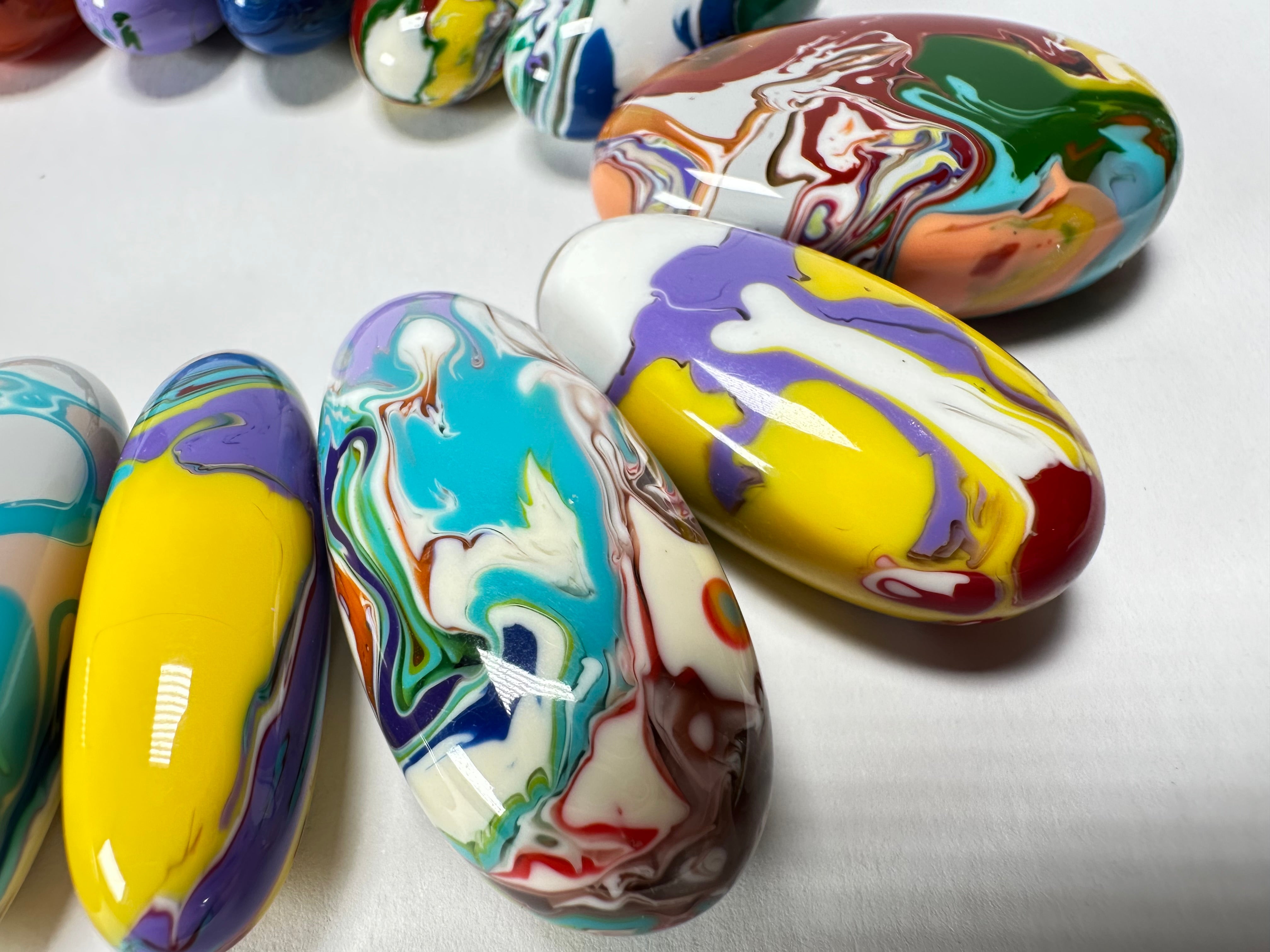 Sobral - Multi-Colour "Monica Efeitos" Pollock Resin Necklace ( 005412 )