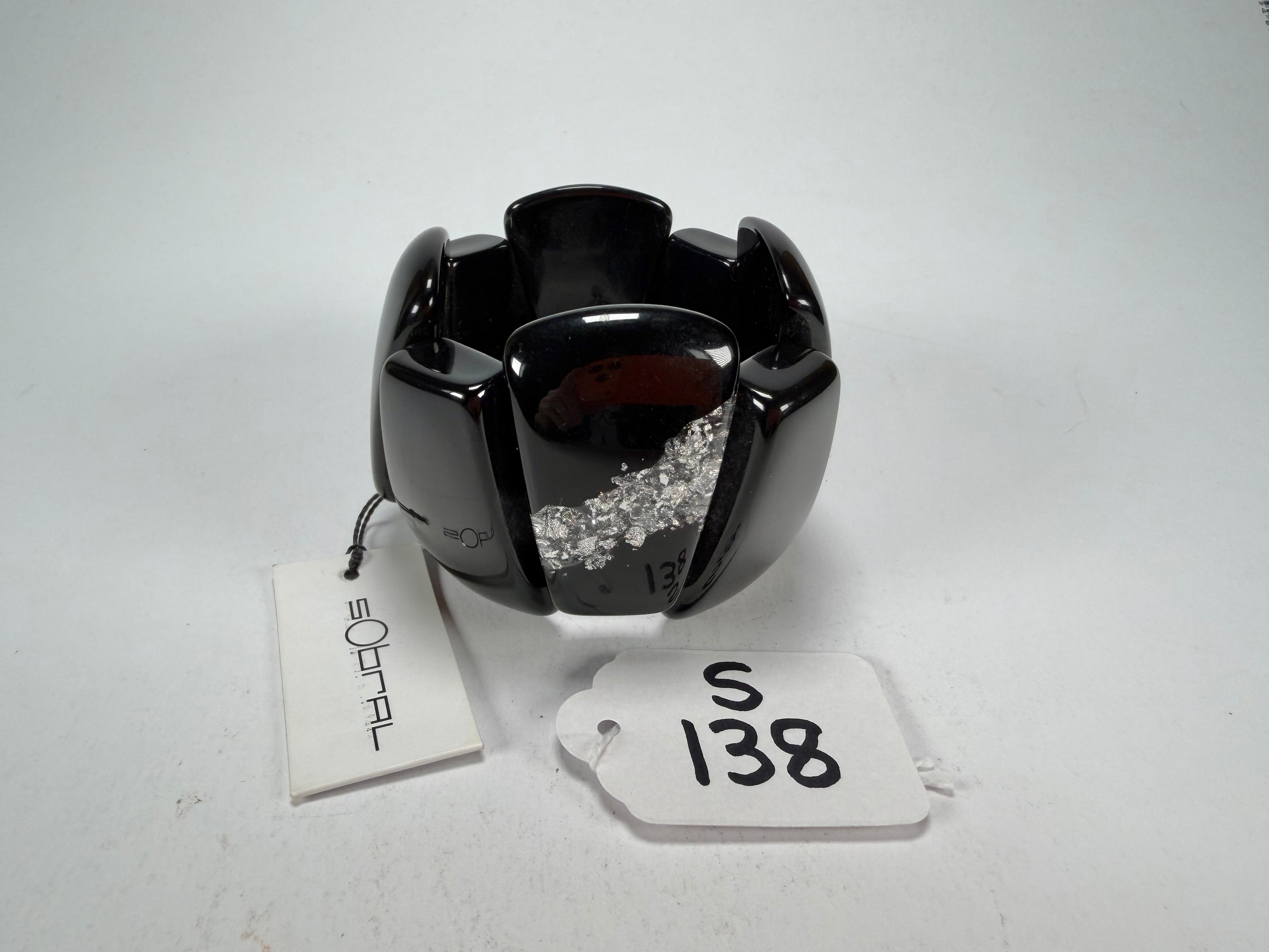 Sobral - Metalique "Rimla" Black & Silver Elasticated Resin Bracelet ( 004498 )