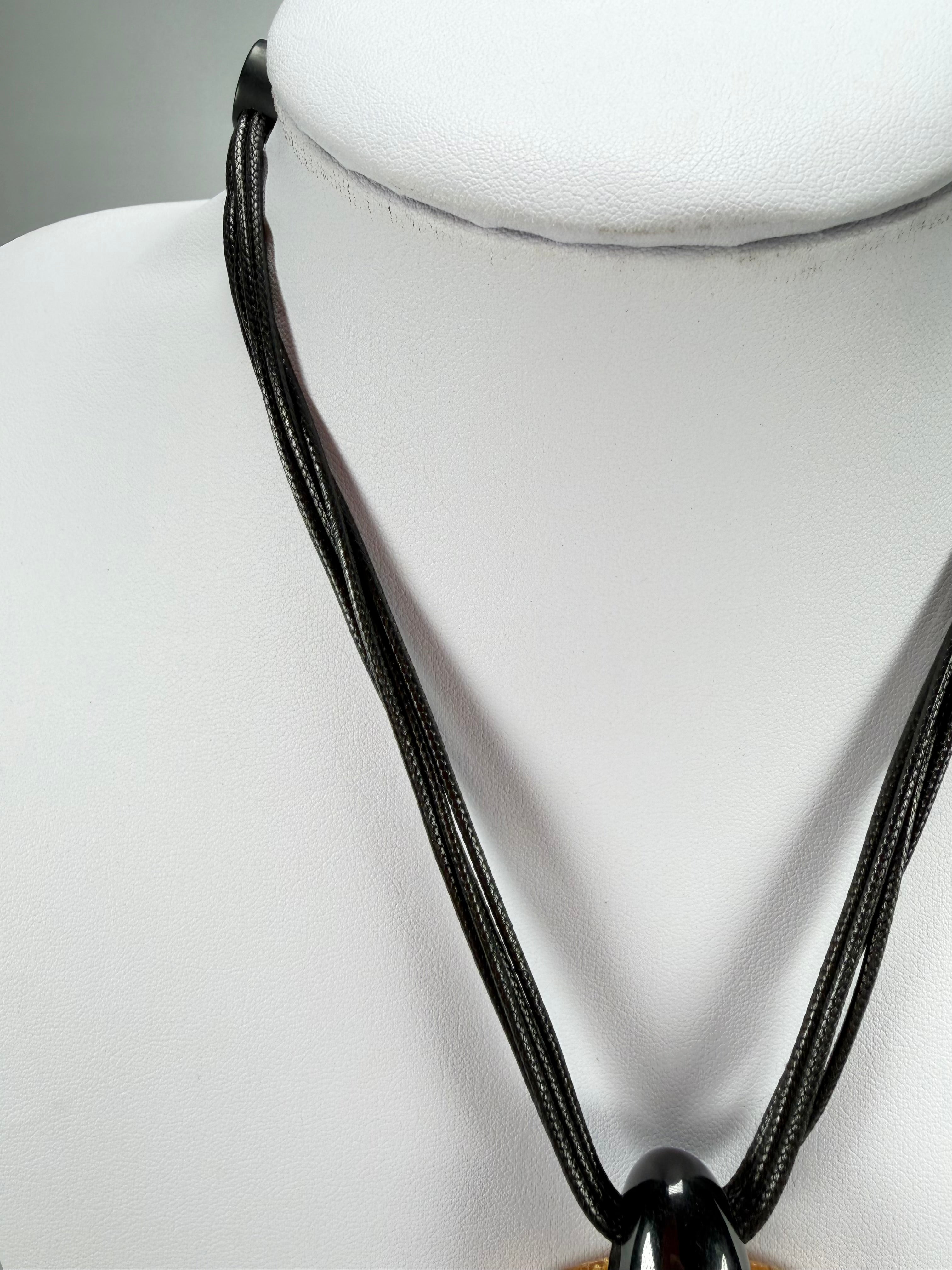 Sobral - Metalique "Eolia Disk" Resin Necklace ( 002858 )