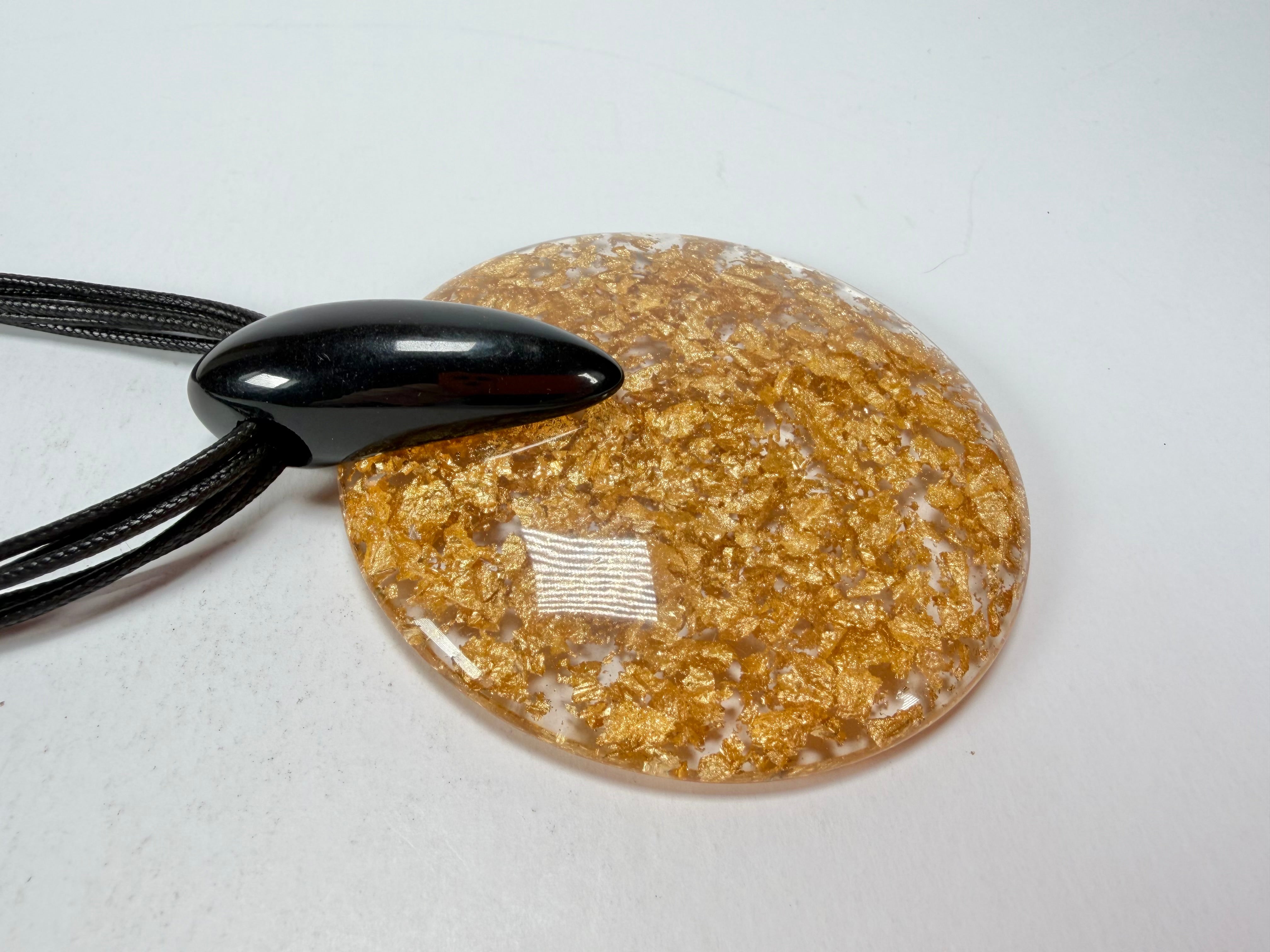 Sobral - Metalique "Eolia Disk" Resin Necklace ( 002858 )