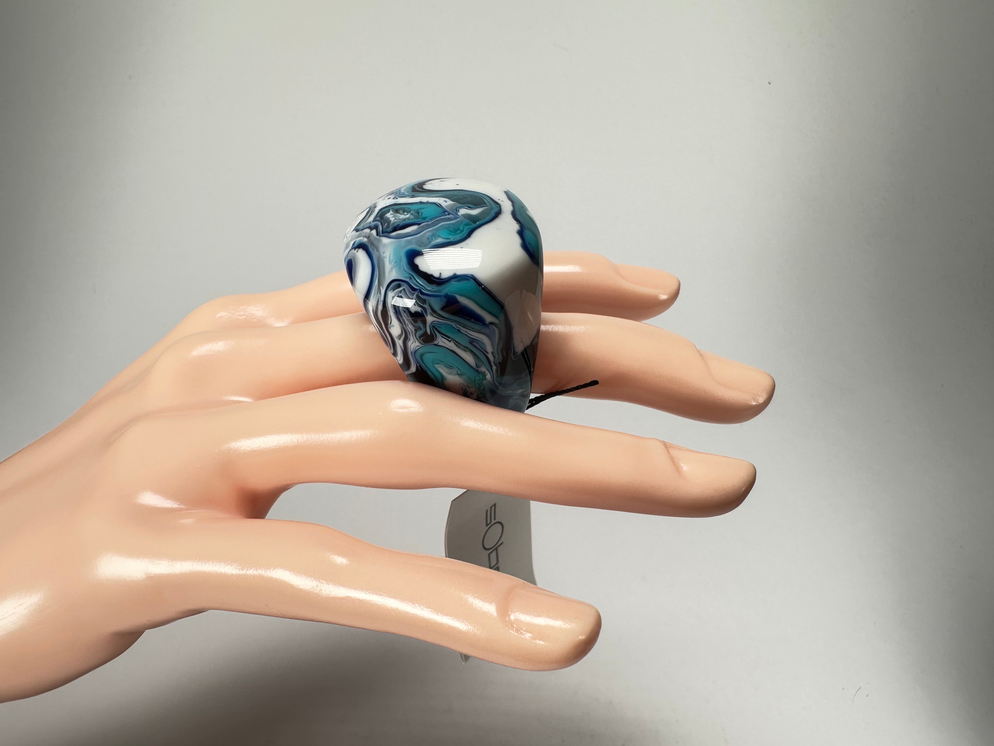 Sobral - Onda "Mares" Resin Ring ( 005417 ) - Size UK Q / US 8.5