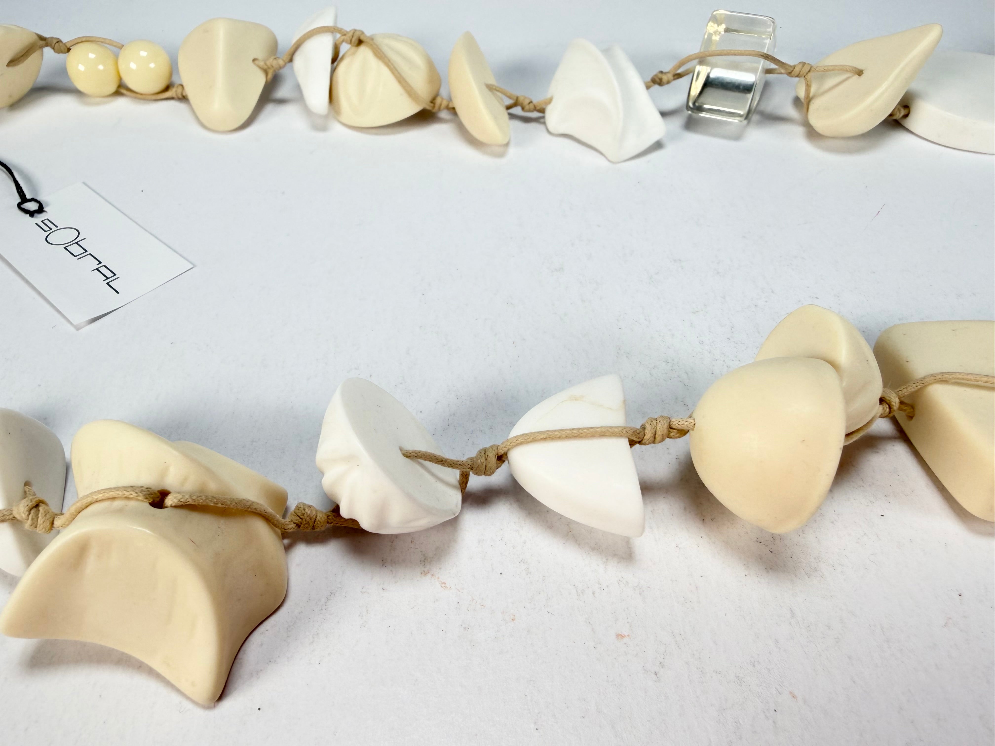 Sobral - Indiana "Aventuras" Marfim Cream Mix 110cm Resin Necklace ( 000038 )