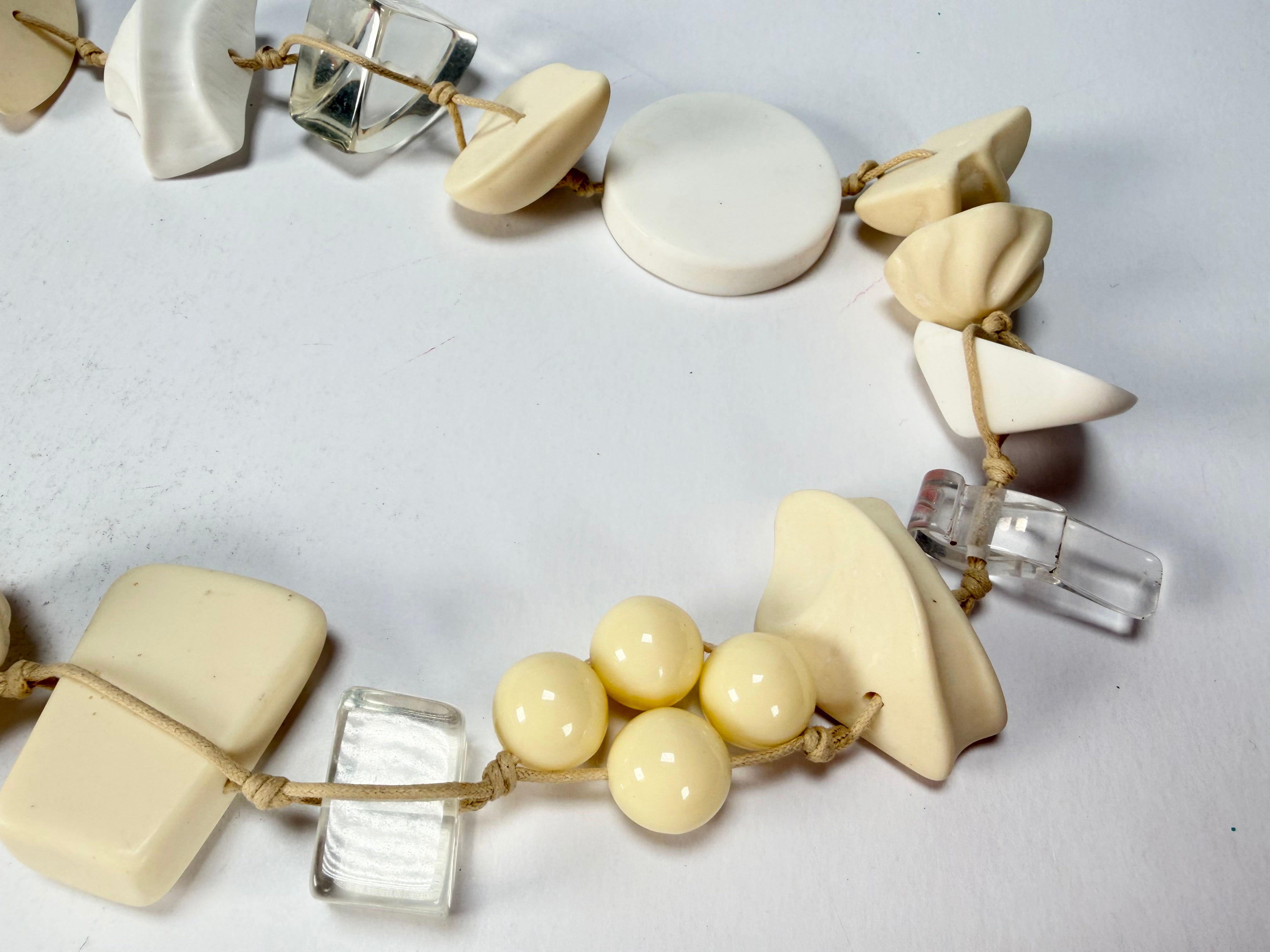 Sobral - Indiana "Aventuras" Marfim Cream Mix 110cm Resin Necklace ( 000038 )