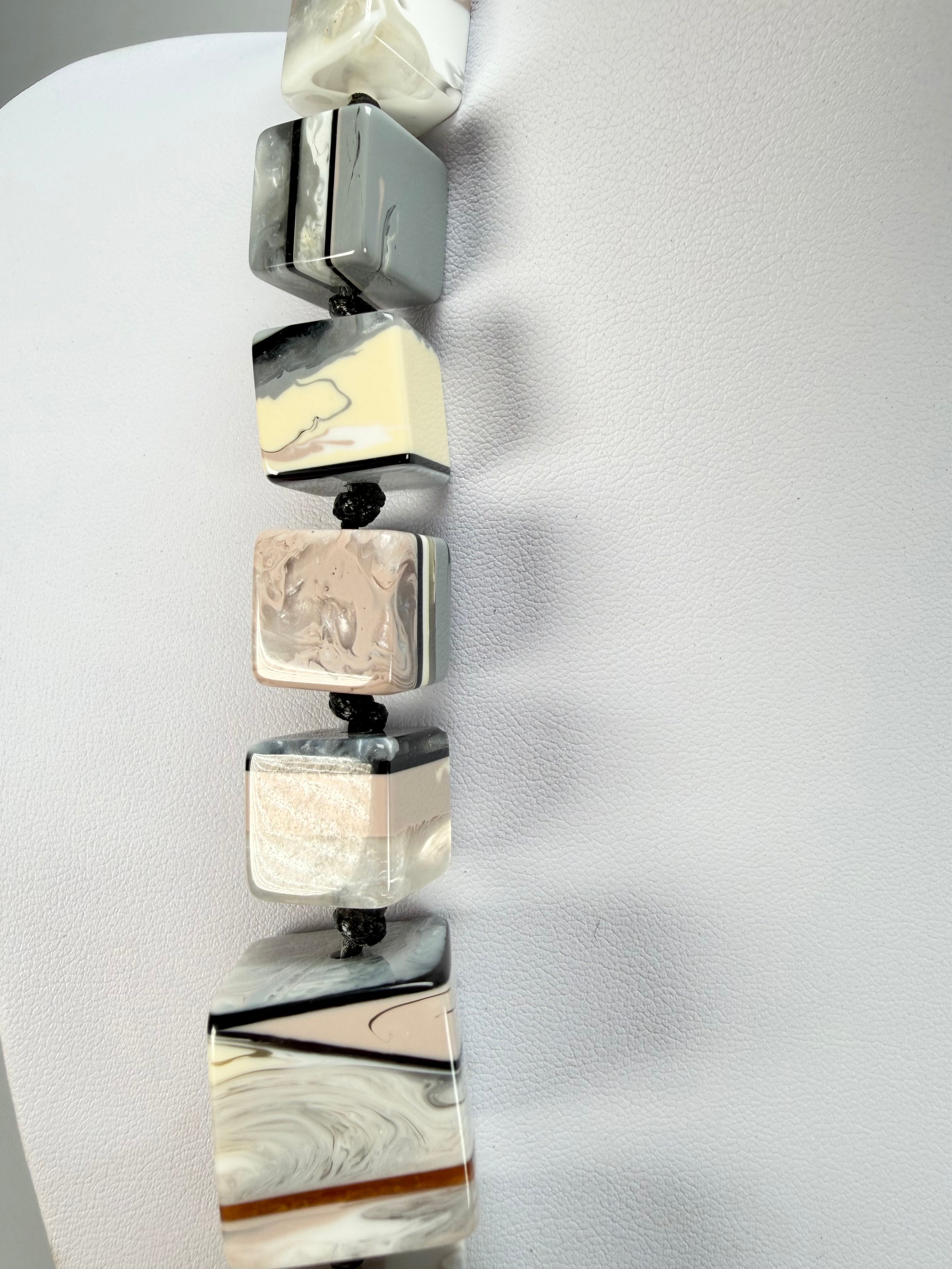 Sobral - Lágrima D'or "K" Large Cubes Resin Necklace ( 003624 )