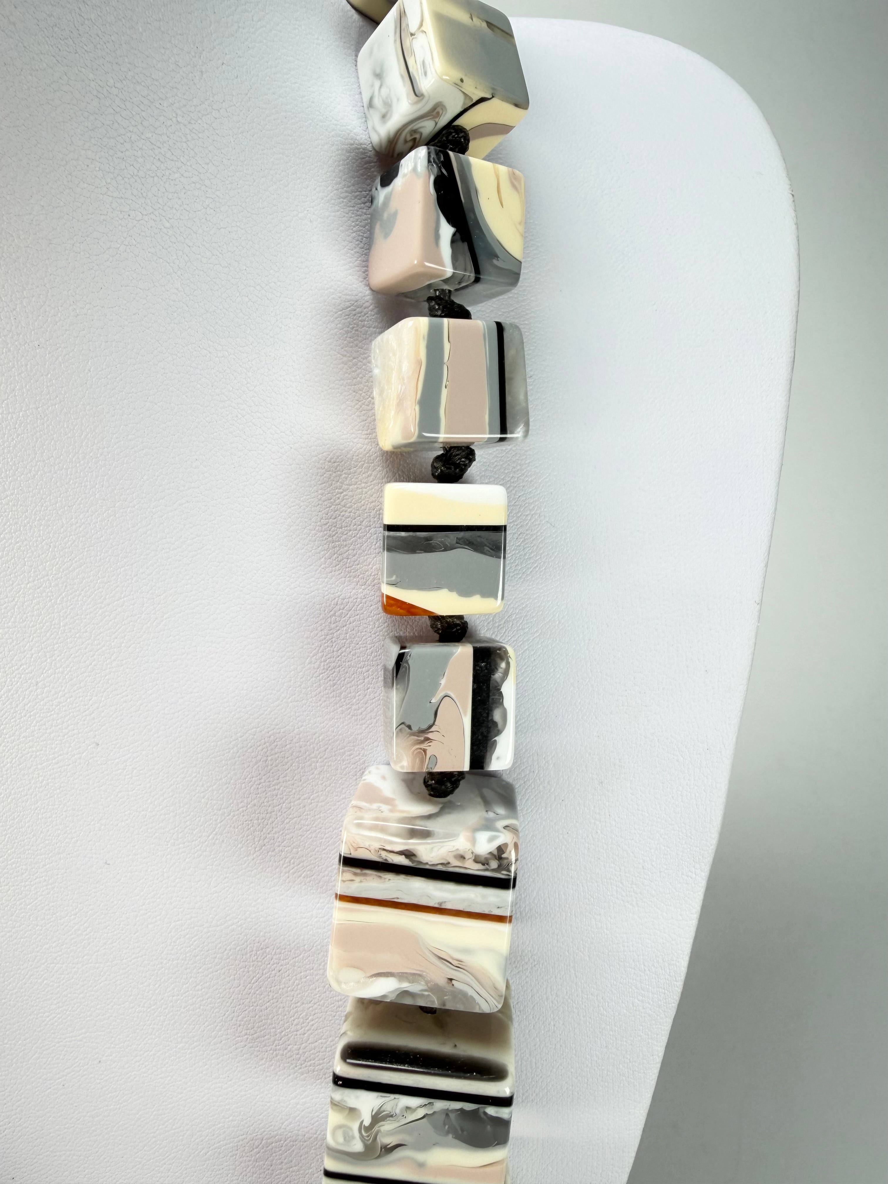 Sobral - Lágrima D'or "K" Large Cubes Resin Necklace ( 003624 )