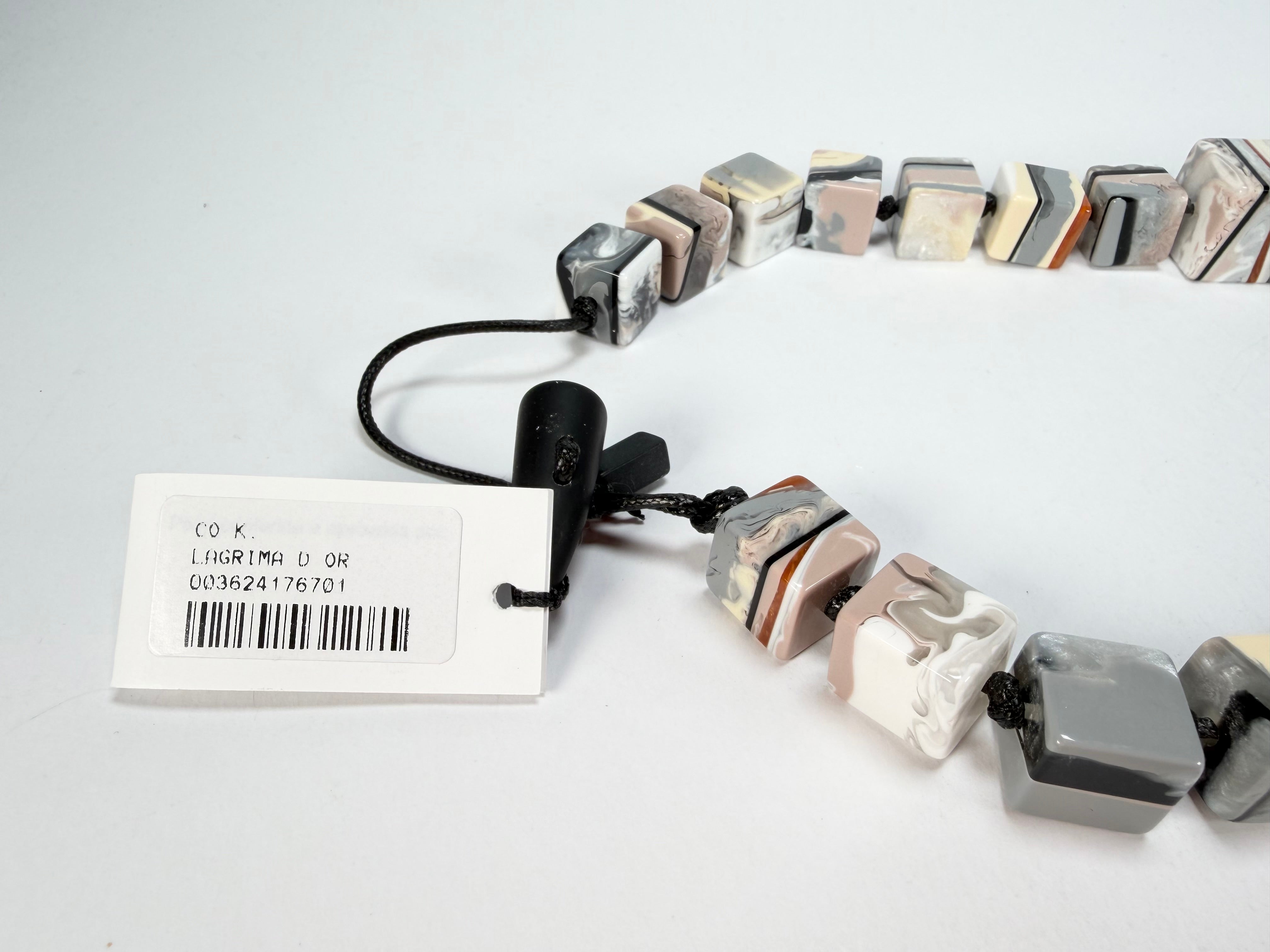 Sobral - Lágrima D'or "K" Large Cubes Resin Necklace ( 003624 )