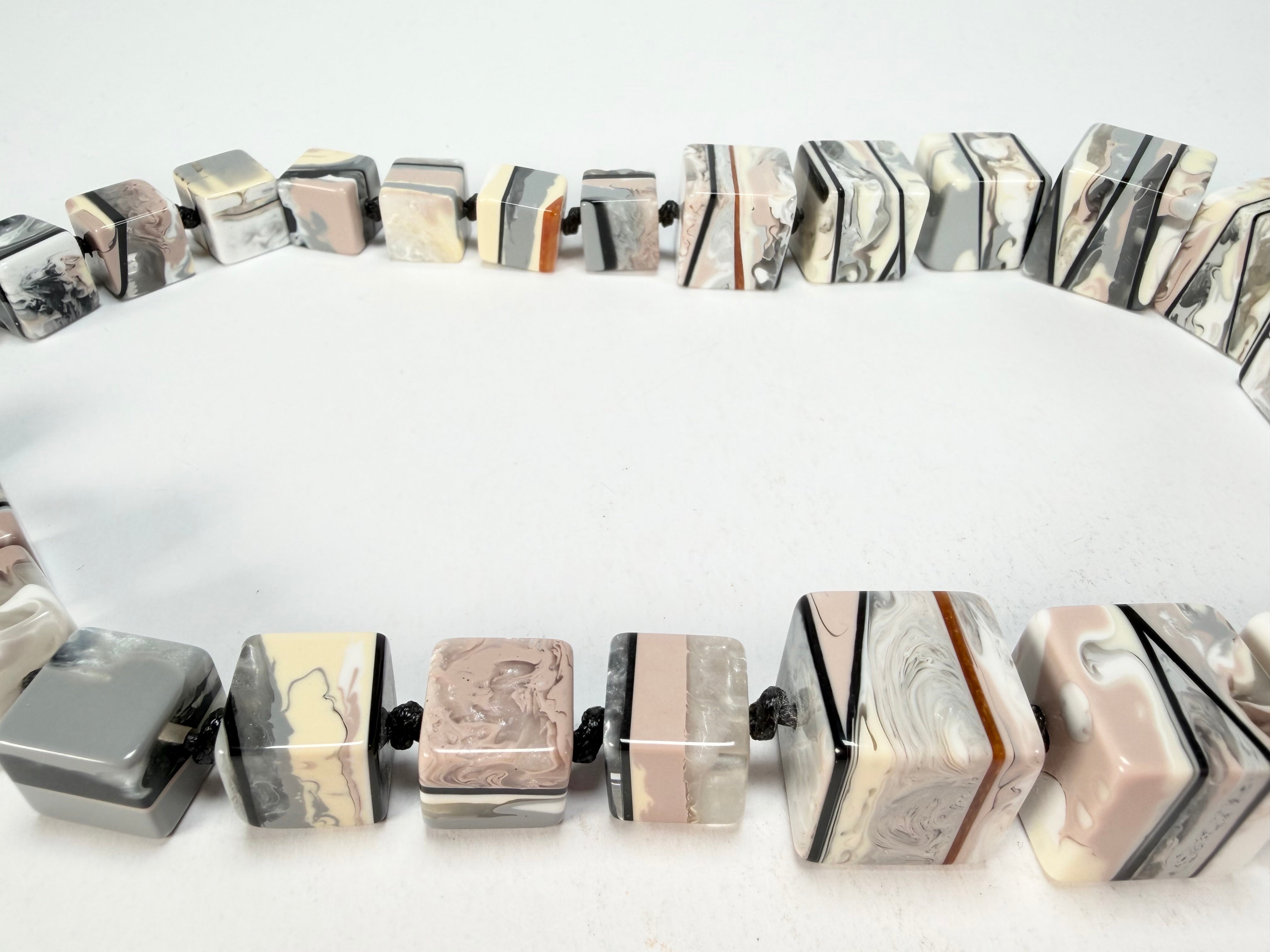 Sobral - Lágrima D'or "K" Large Cubes Resin Necklace ( 003624 )