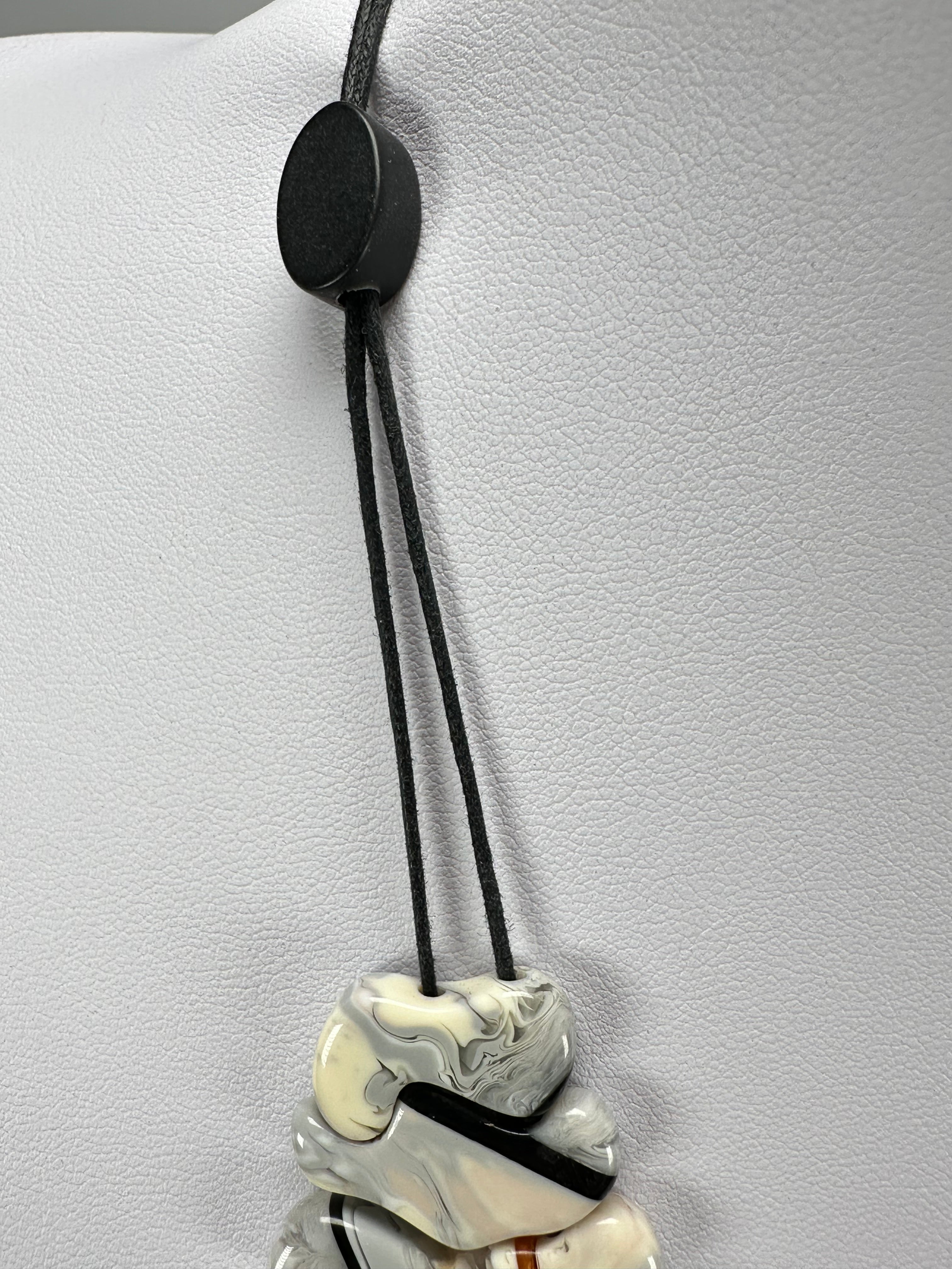 Sobral - Lágrima D'or "Profundo" Resin Necklace ( 005100 )